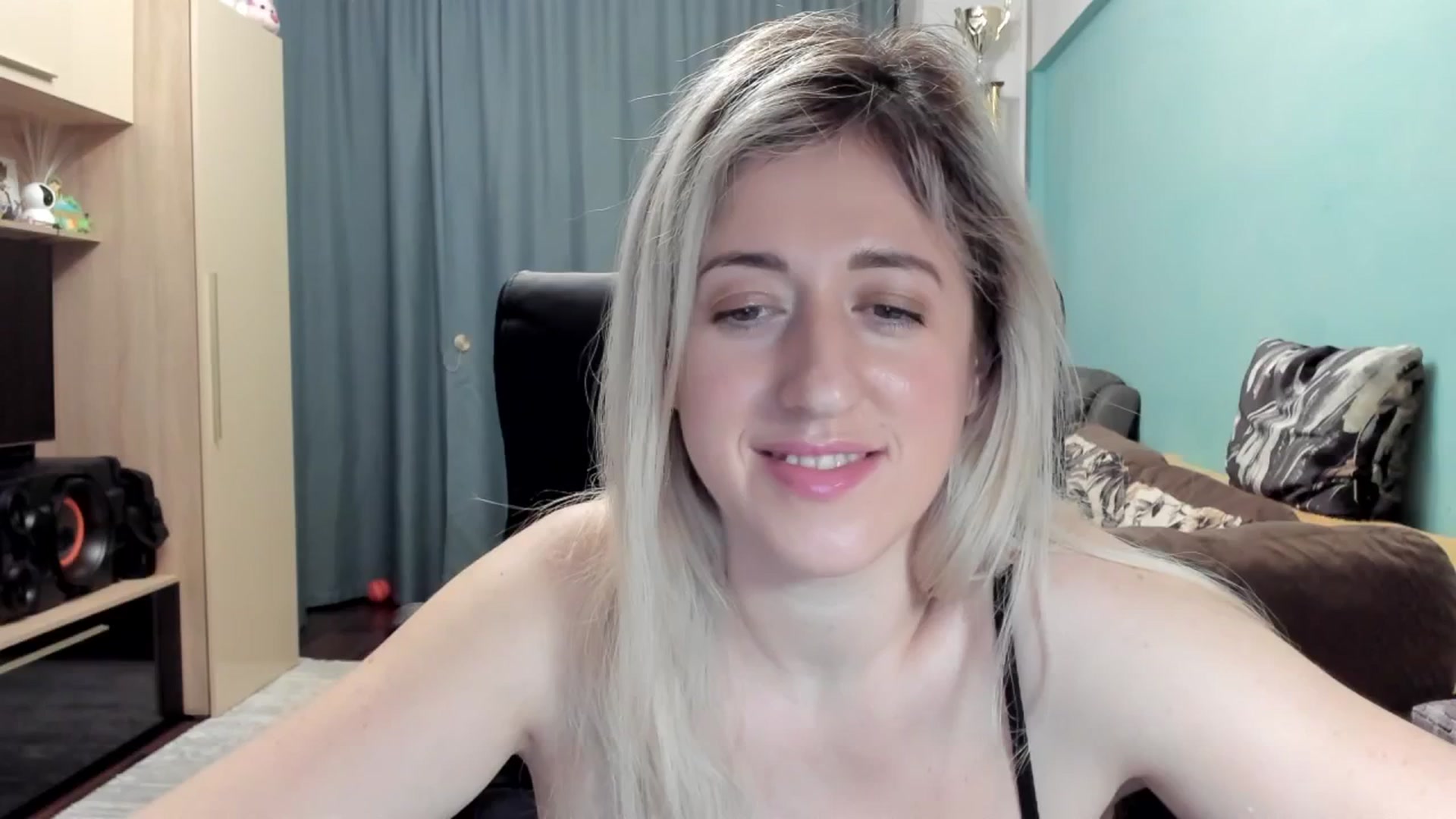 Gallery image thumbnail from SweetDelia_'s myfreecams stream on, 02/04/2026, 03:47 image 7 of 20