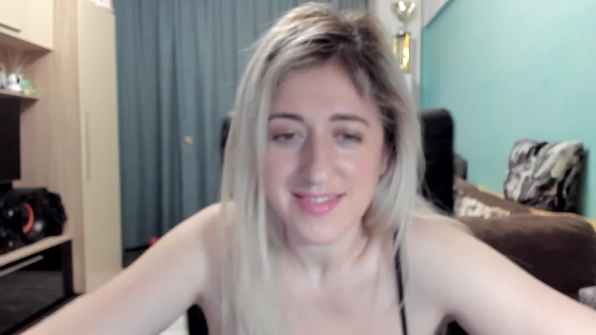 Gallery image thumbnail from SweetDelia_'s myfreecams stream on, 02/04/2026, 03:47 image 4 of 20