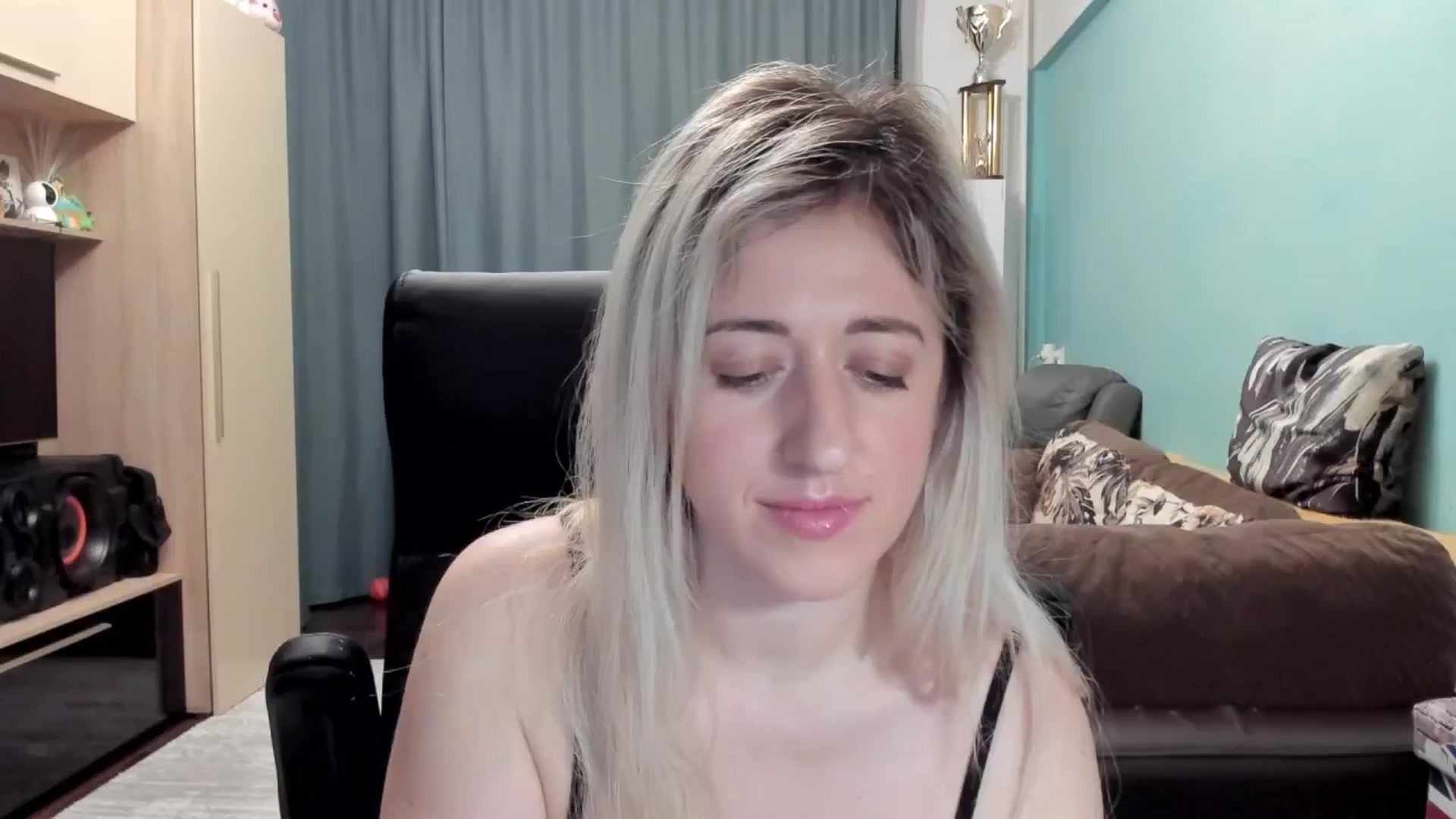 Gallery image thumbnail from SweetDelia_'s myfreecams stream on, 02/04/2026, 03:47 image 14 of 20
