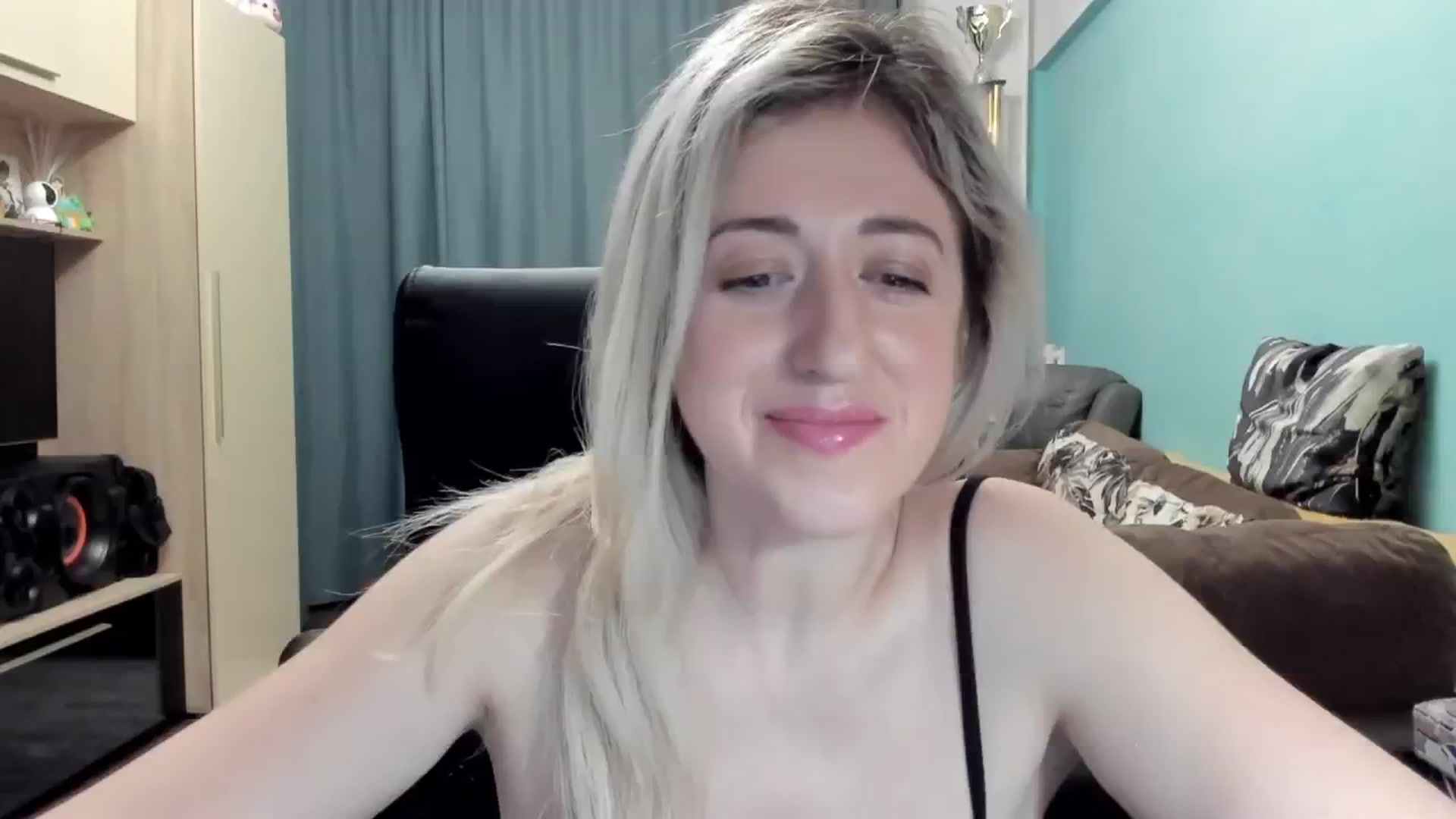 Gallery image thumbnail from SweetDelia_'s myfreecams stream on, 02/04/2026, 03:47 image 15 of 20