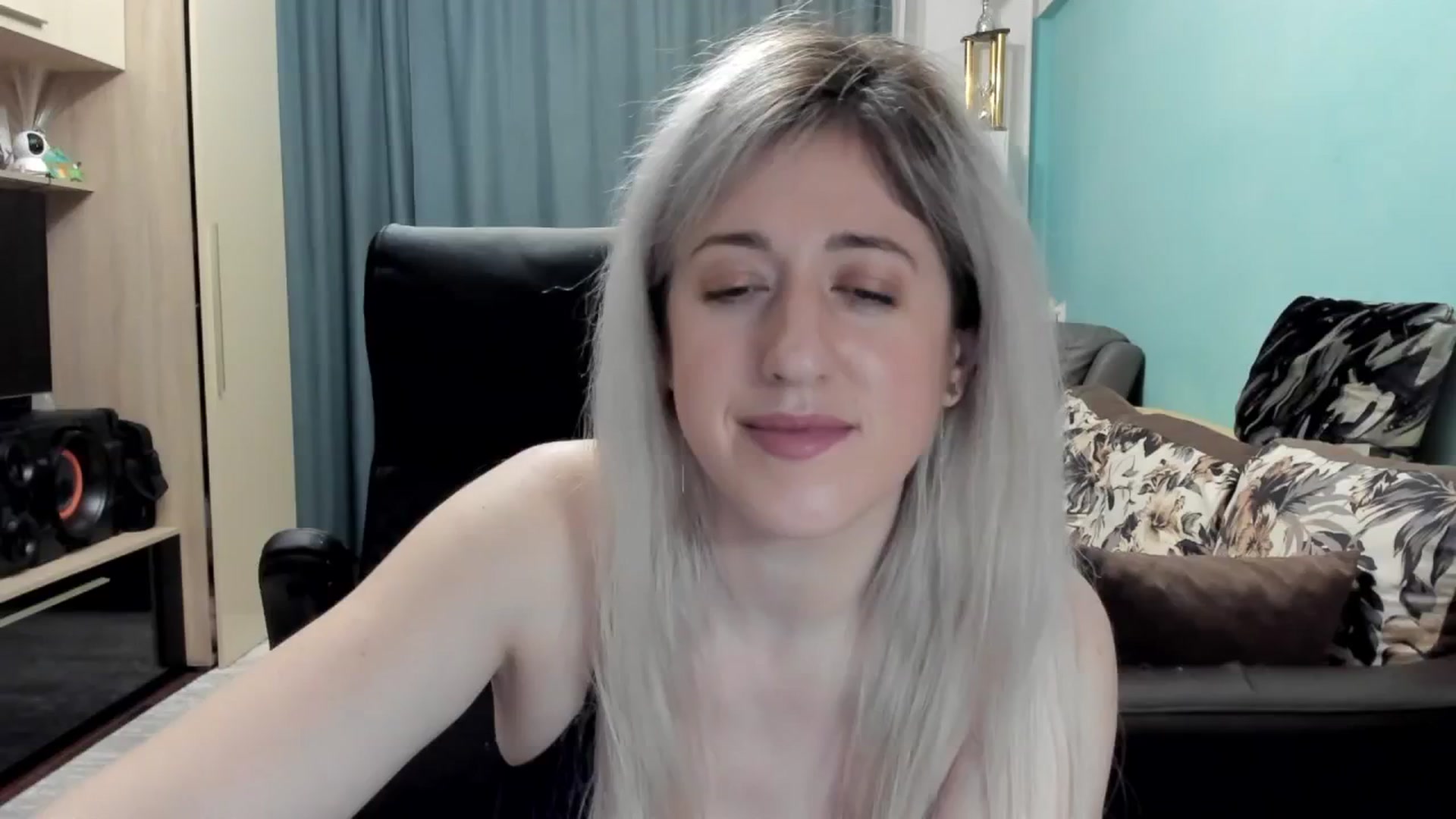Gallery image thumbnail from SweetDelia_'s myfreecams stream on, 02/08/2026, 01:04 image 4 of 20