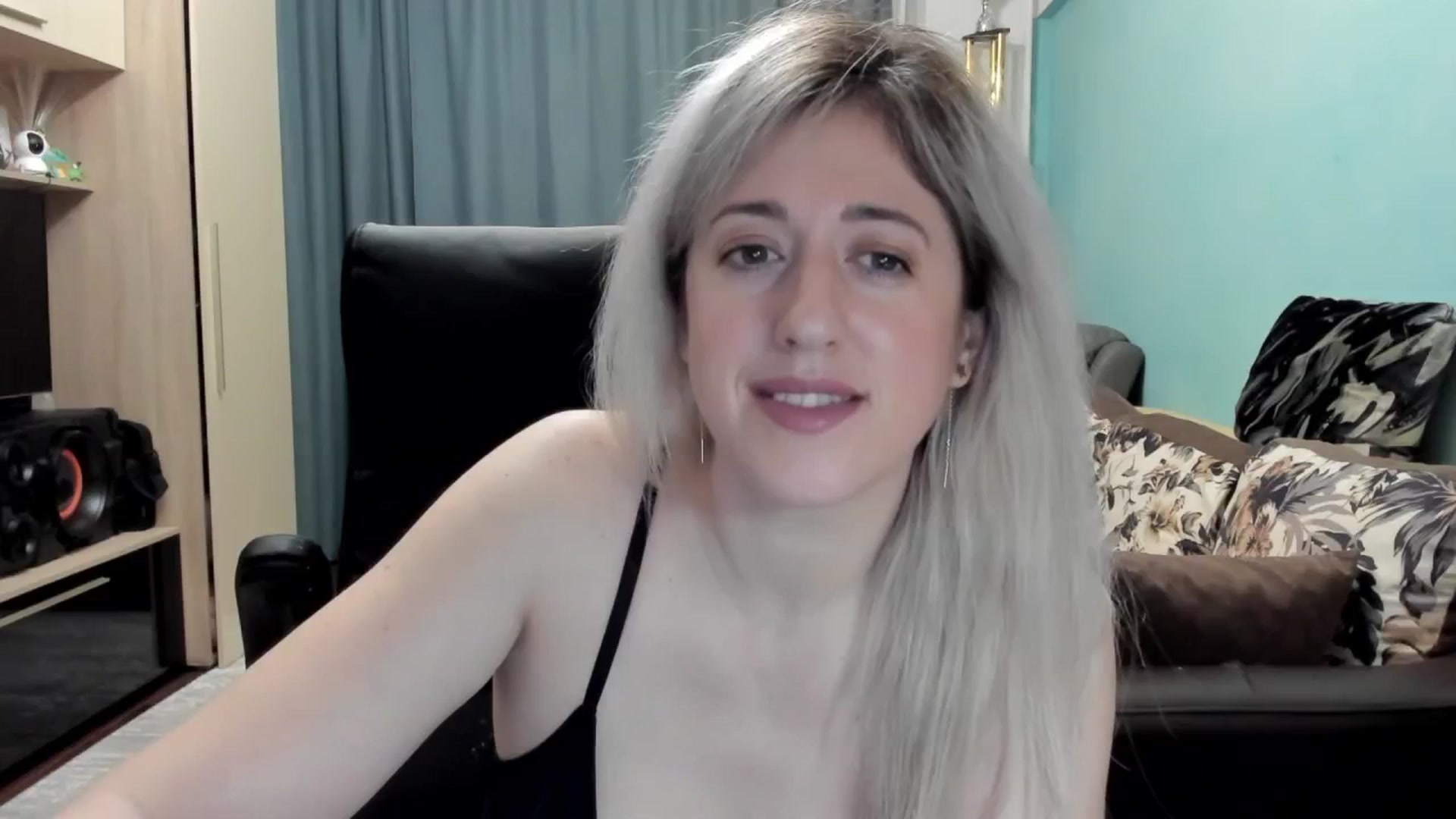 Gallery image thumbnail from SweetDelia_'s myfreecams stream on, 02/08/2026, 01:04 image 12 of 20