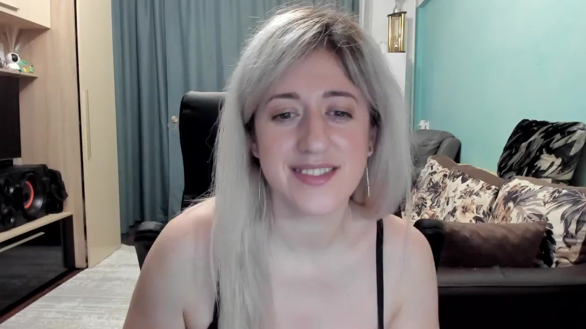 Gallery image thumbnail from SweetDelia_'s myfreecams stream on, 02/08/2026, 04:01 image 3 of 20