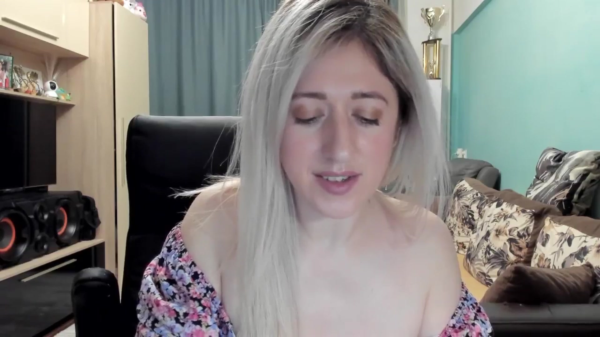 Gallery image thumbnail from SweetDelia_'s myfreecams stream on, 02/08/2026, 23:33 image 15 of 20
