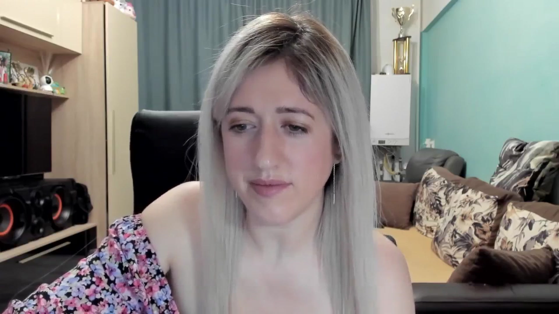 Gallery image thumbnail from SweetDelia_'s myfreecams stream on, 02/08/2026, 23:33 image 11 of 20
