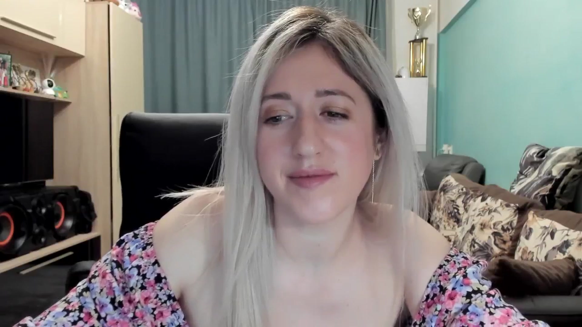 Gallery image thumbnail from SweetDelia_'s myfreecams stream on, 02/08/2026, 23:33 image 16 of 20