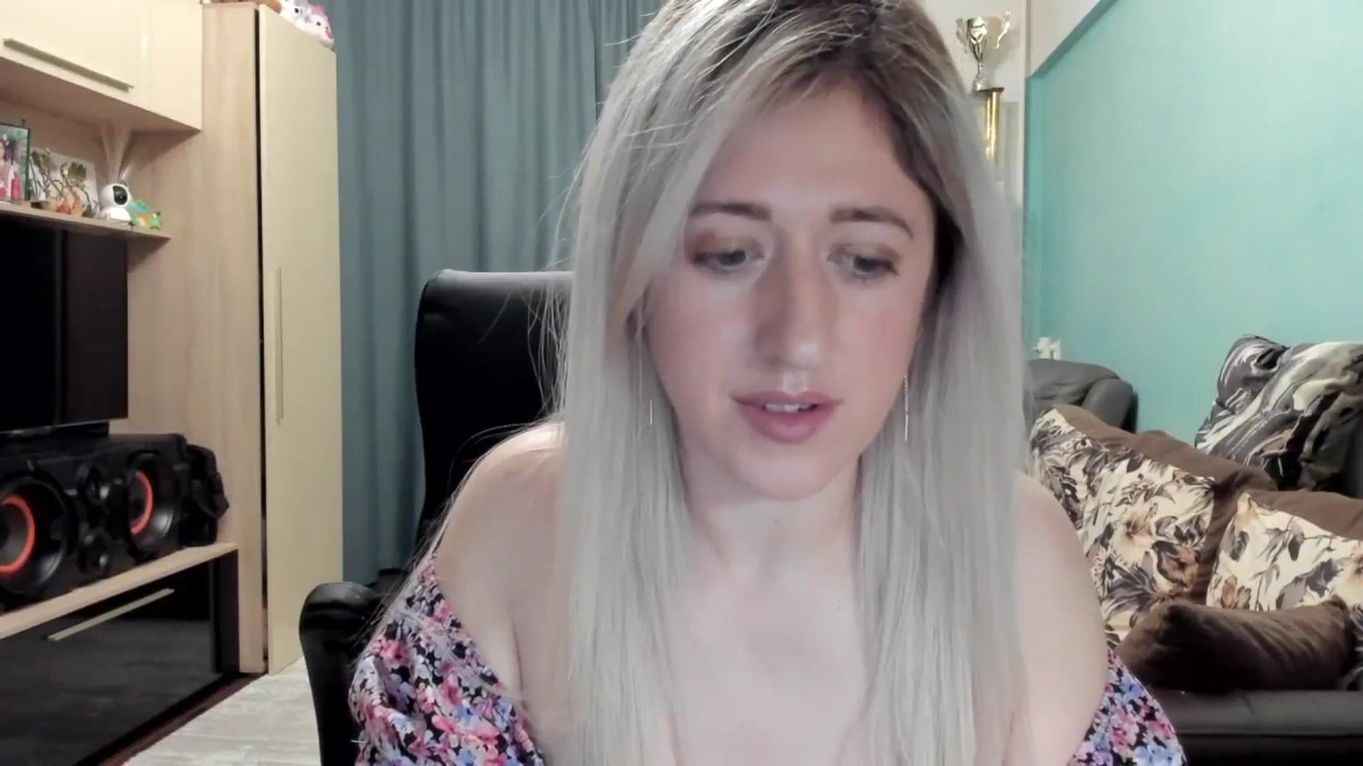 Gallery image thumbnail from SweetDelia_'s myfreecams stream on, 02/08/2026, 23:33 image 14 of 20