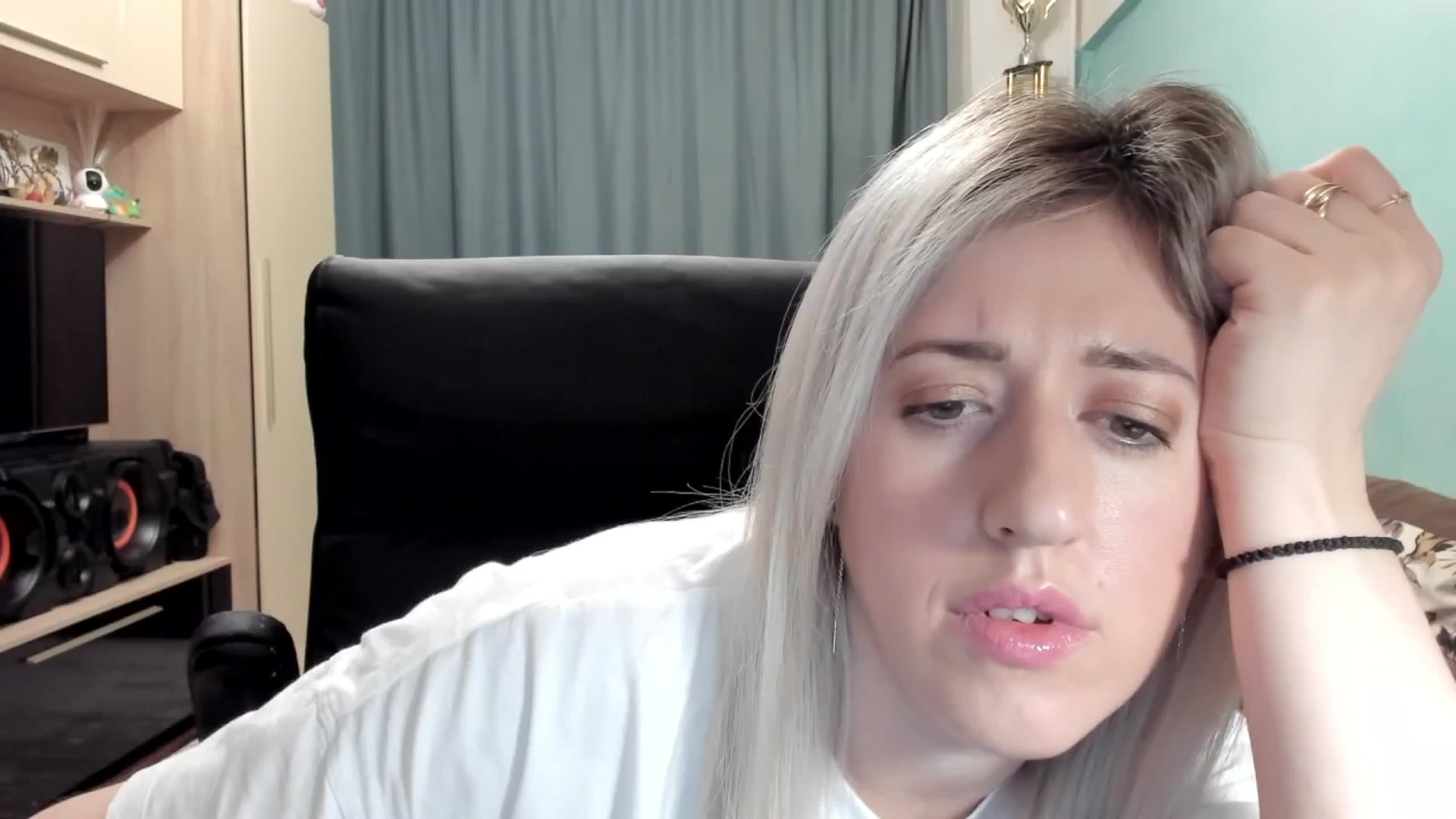 Gallery image thumbnail from SweetDelia_'s myfreecams stream on, 02/10/2026, 01:17 image 15 of 20
