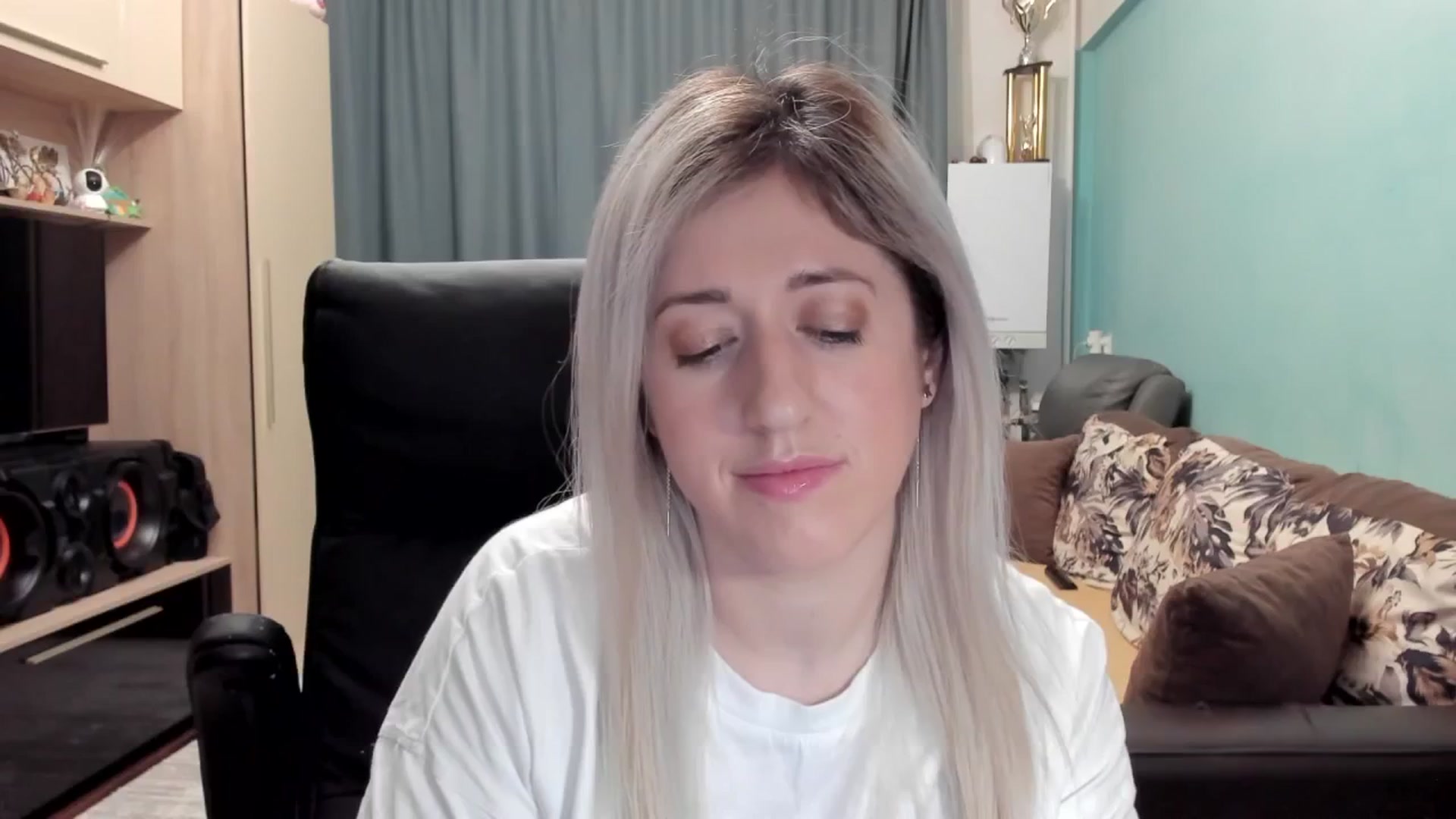 Gallery image thumbnail from SweetDelia_'s myfreecams stream on, 02/10/2026, 01:17 image 16 of 20