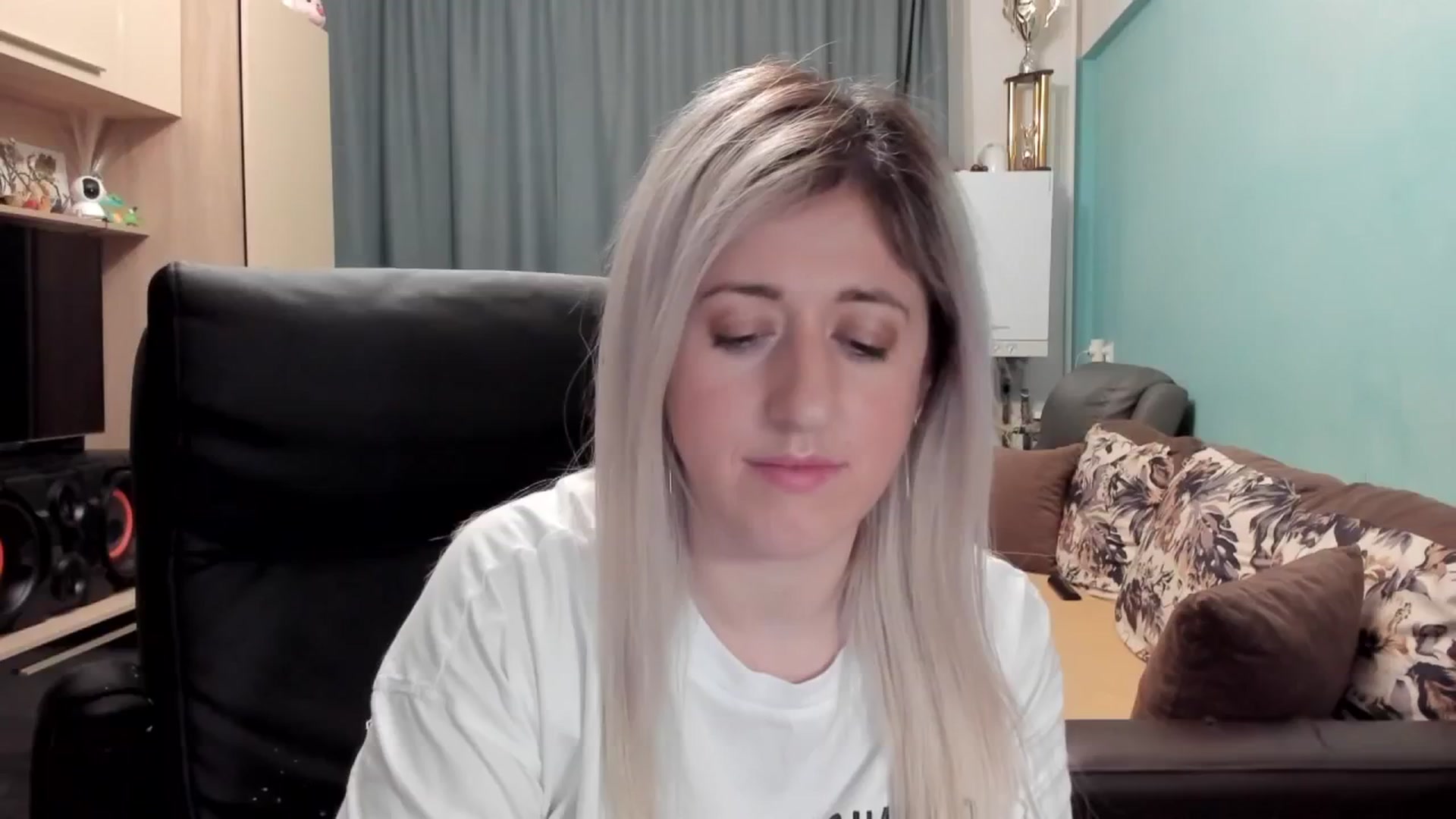 Gallery image thumbnail from SweetDelia_'s myfreecams stream on, 02/10/2026, 02:33 image 6 of 20