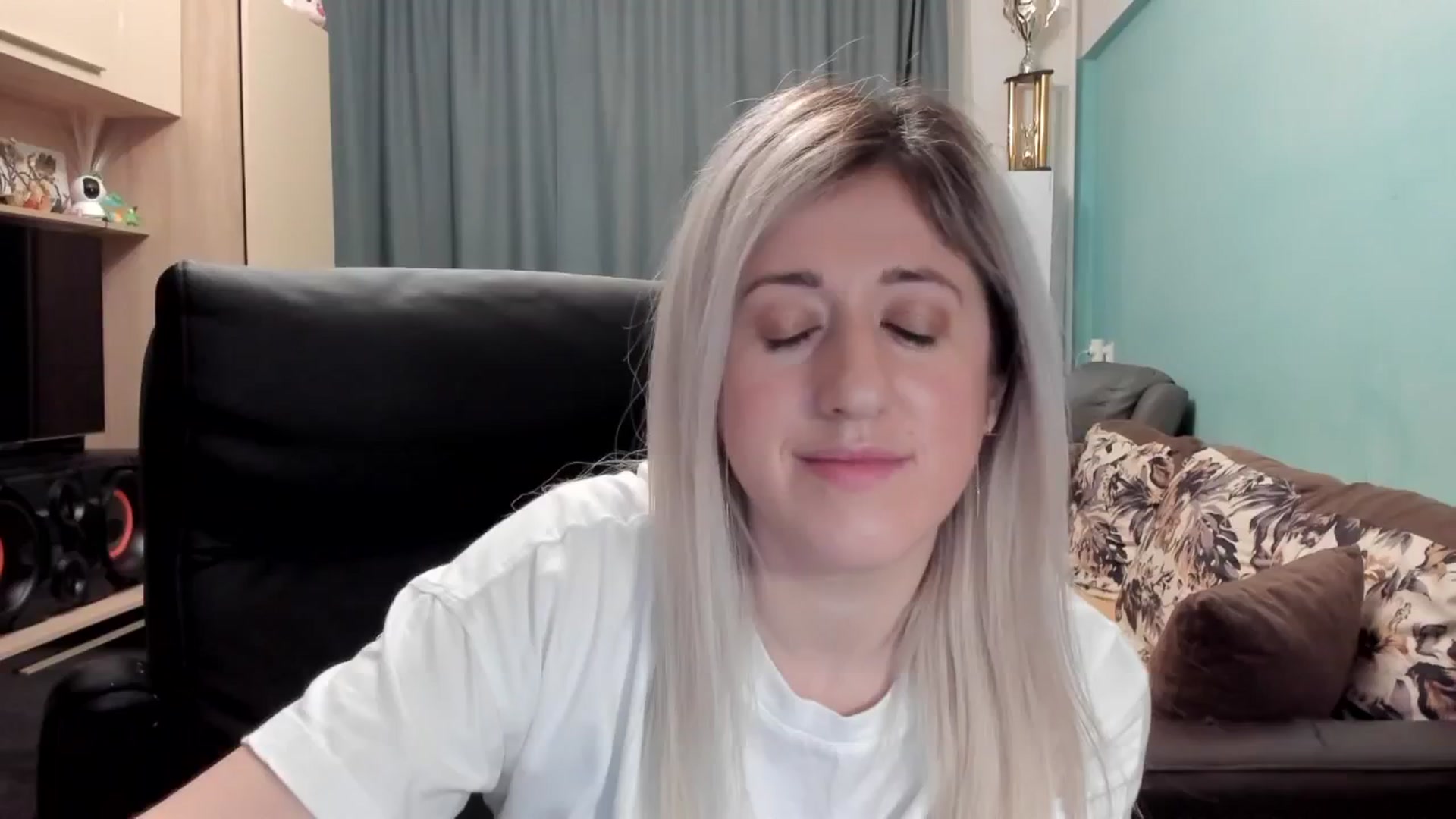 Gallery image thumbnail from SweetDelia_'s myfreecams stream on, 02/10/2026, 02:33 image 5 of 20