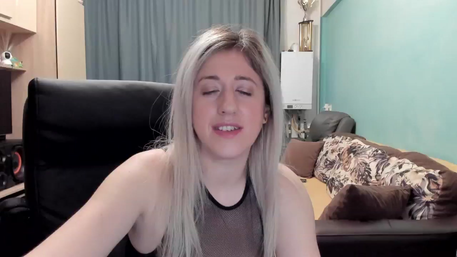 Gallery image thumbnail from SweetDelia_'s myfreecams stream on, 02/11/2026, 03:06 image 17 of 20