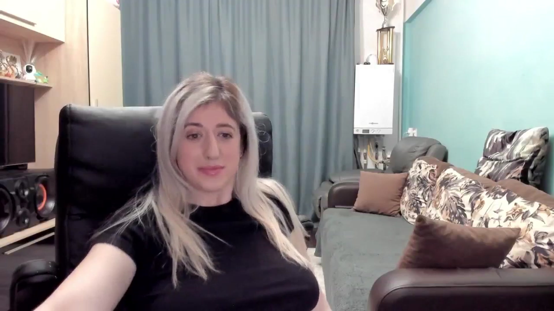 Gallery image thumbnail from SweetDelia_'s myfreecams stream on, 02/11/2026, 23:52 image 17 of 20