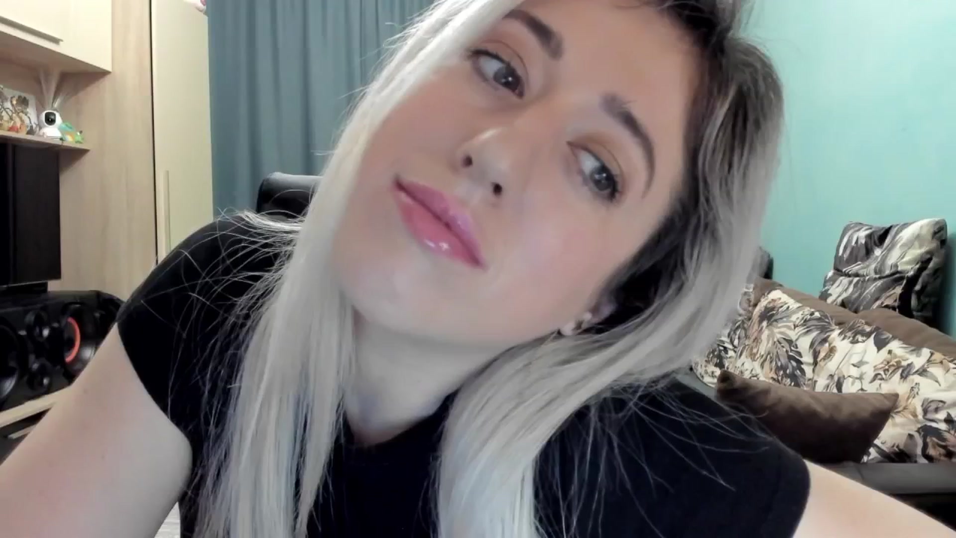 Gallery image thumbnail from SweetDelia_'s myfreecams stream on, 02/11/2026, 23:52 image 11 of 20