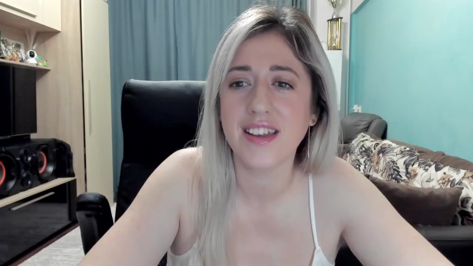 Gallery image thumbnail from SweetDelia_'s myfreecams stream on, 02/12/2026, 23:52 image 4 of 20