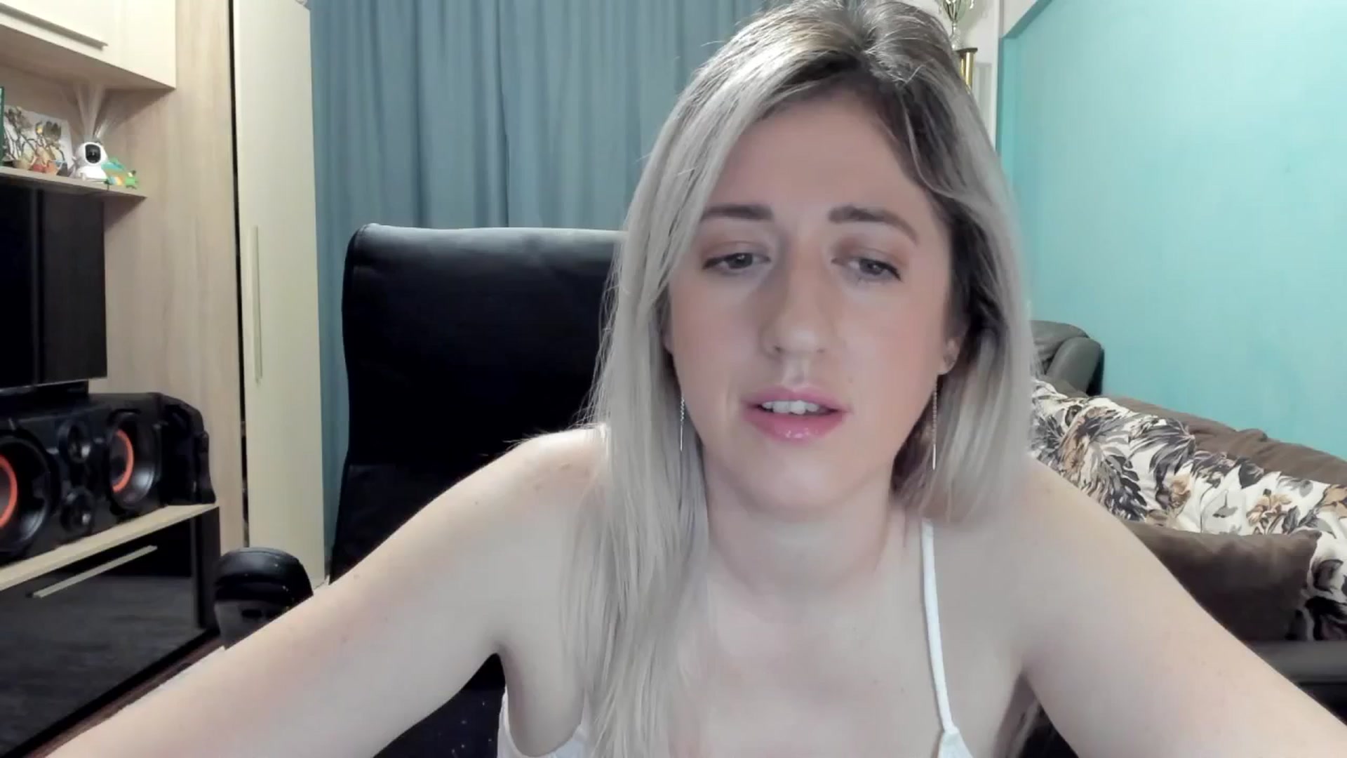 Gallery image thumbnail from SweetDelia_'s myfreecams stream on, 02/12/2026, 23:52 image 5 of 20