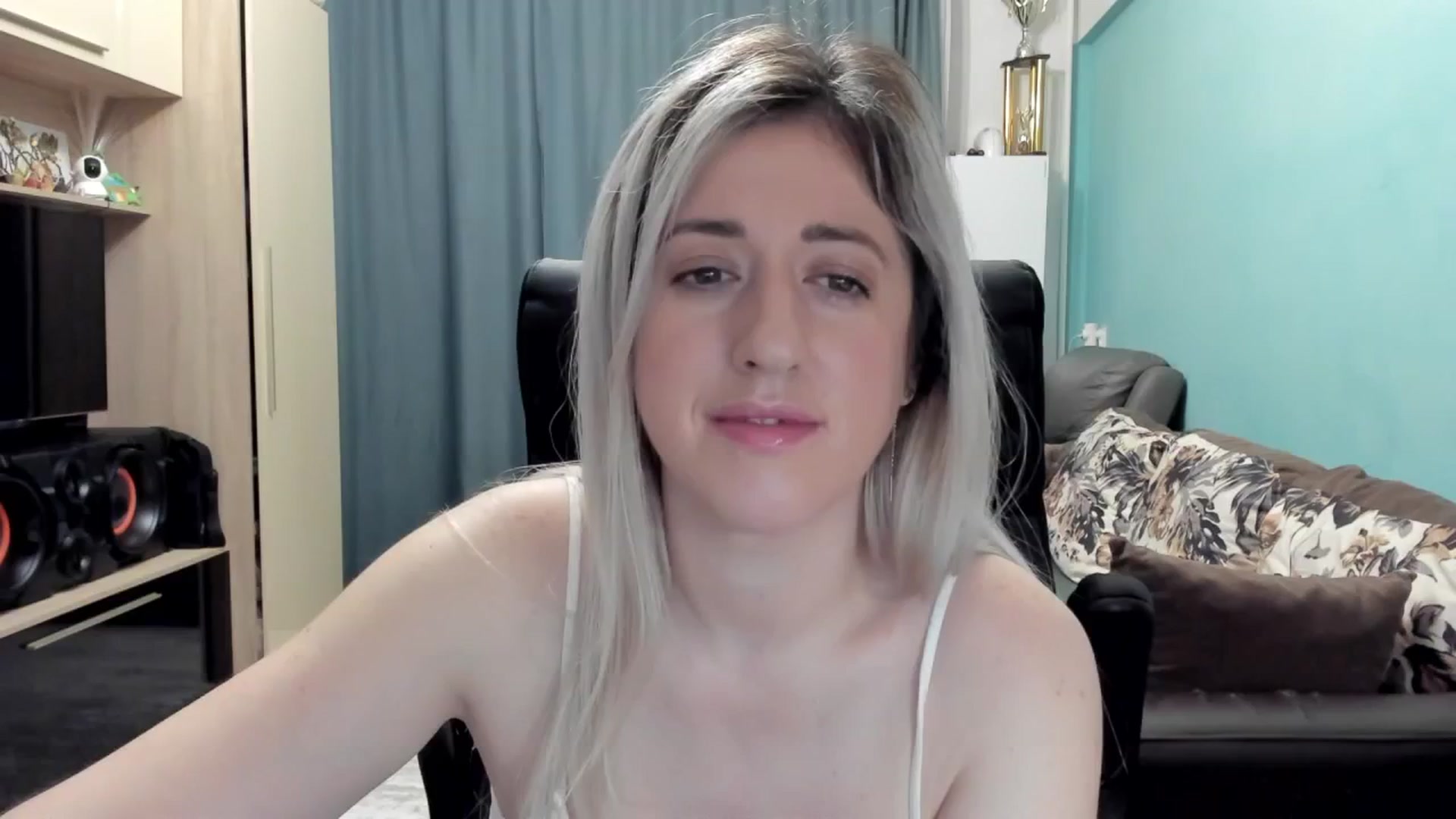 Gallery image thumbnail from SweetDelia_'s myfreecams stream on, 02/13/2026, 01:41 image 16 of 20