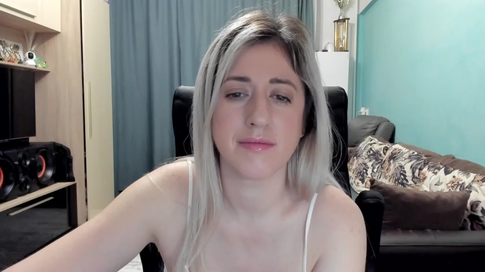 Gallery image thumbnail from SweetDelia_'s myfreecams stream on, 02/13/2026, 01:41 image 17 of 20