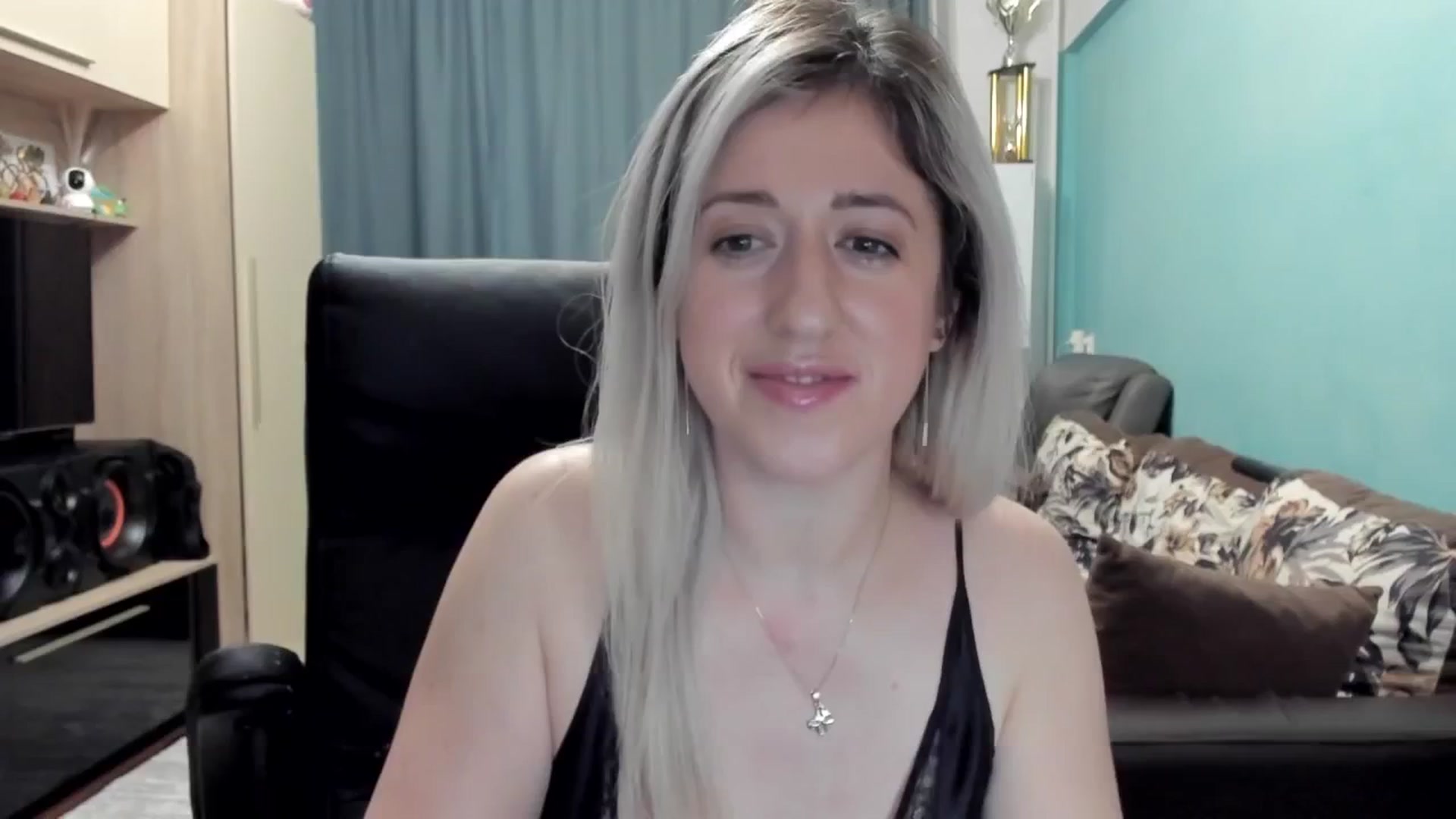 Gallery image thumbnail from SweetDelia_'s myfreecams stream on, 02/14/2026, 24:04 image 5 of 20