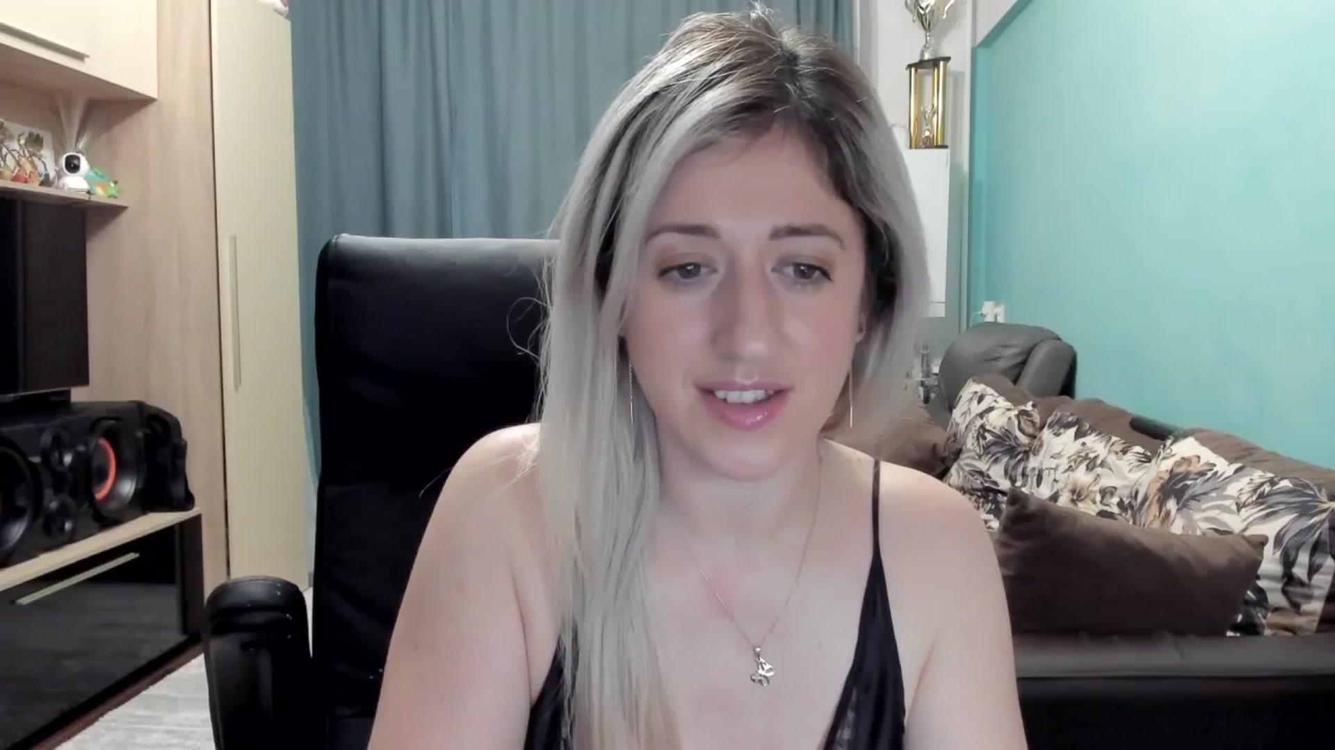 Gallery image thumbnail from SweetDelia_'s myfreecams stream on, 02/14/2026, 24:04 image 3 of 20