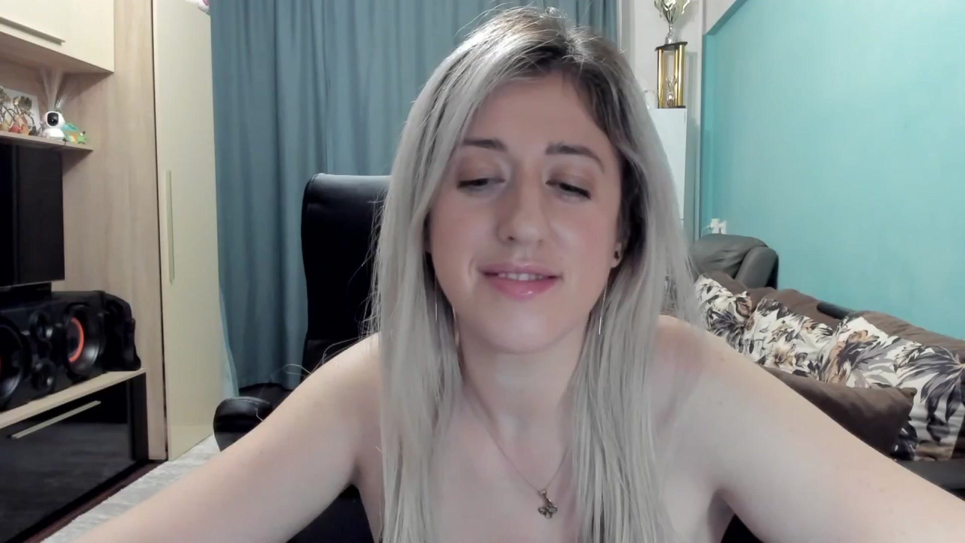 Gallery image thumbnail from SweetDelia_'s myfreecams stream on, 02/14/2026, 24:04 image 16 of 20