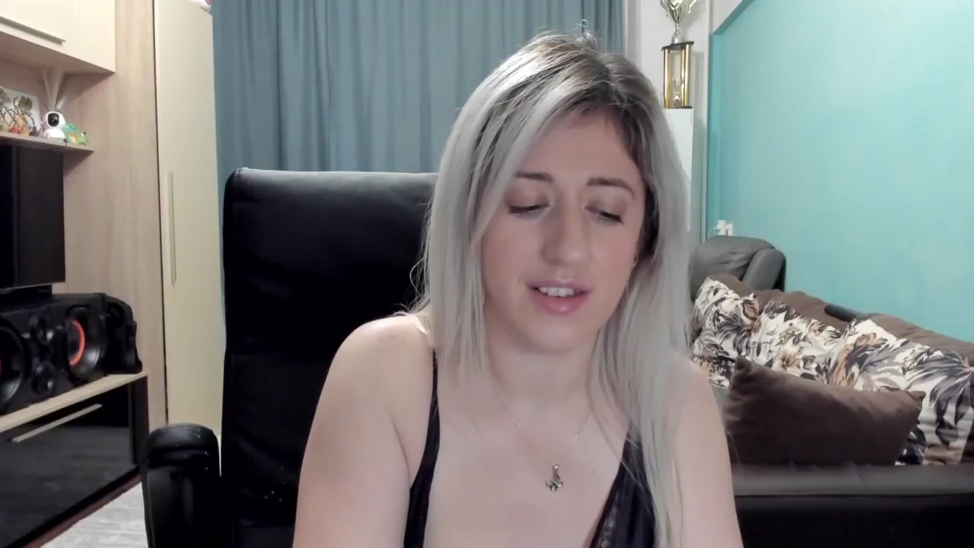 Gallery image thumbnail from SweetDelia_'s myfreecams stream on, 02/14/2026, 24:04 image 13 of 20