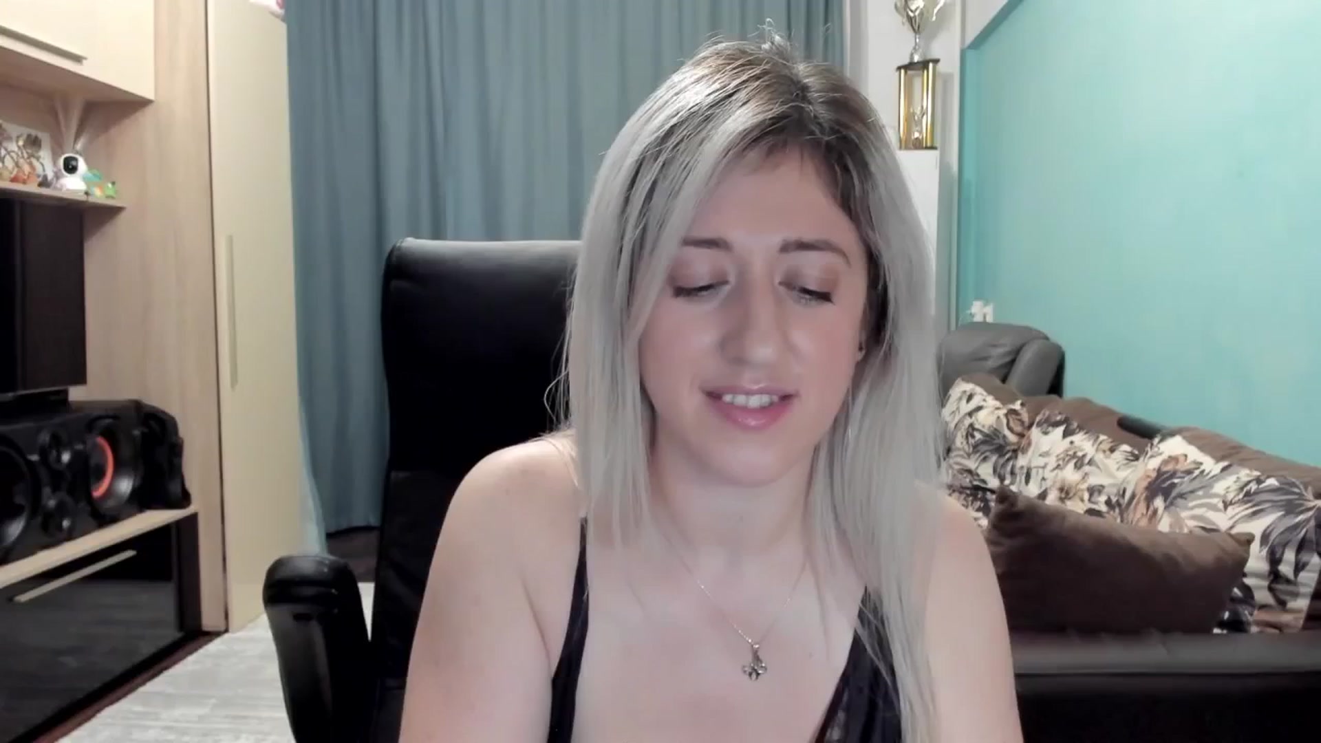 Gallery image thumbnail from SweetDelia_'s myfreecams stream on, 02/14/2026, 24:04 image 15 of 20