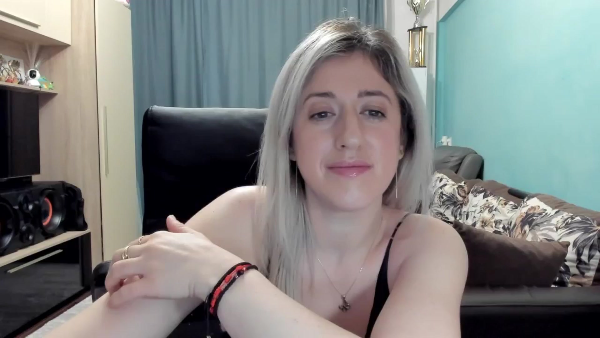 Gallery image thumbnail from SweetDelia_'s myfreecams stream on, 02/14/2026, 24:04 image 17 of 20