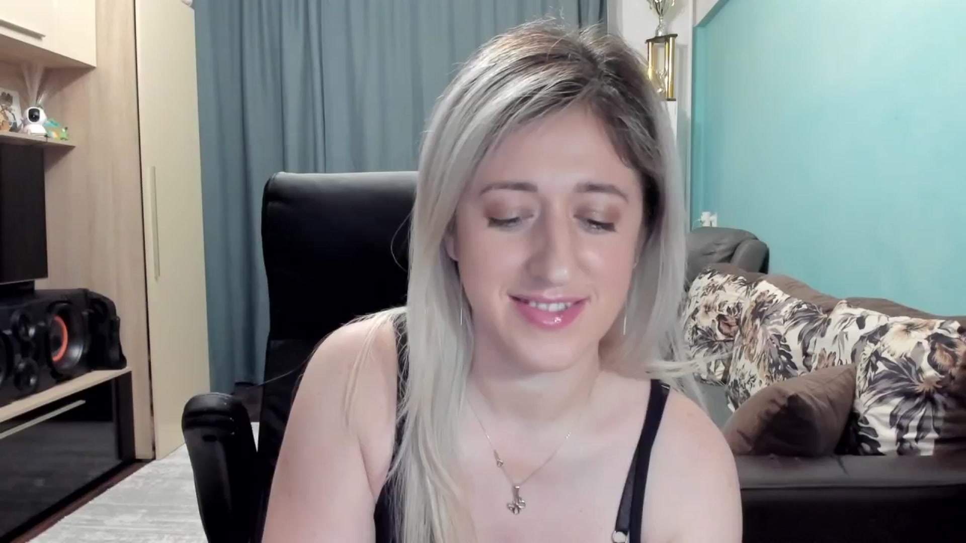 Gallery image thumbnail from SweetDelia_'s myfreecams stream on, 02/17/2026, 22:56 image 4 of 20