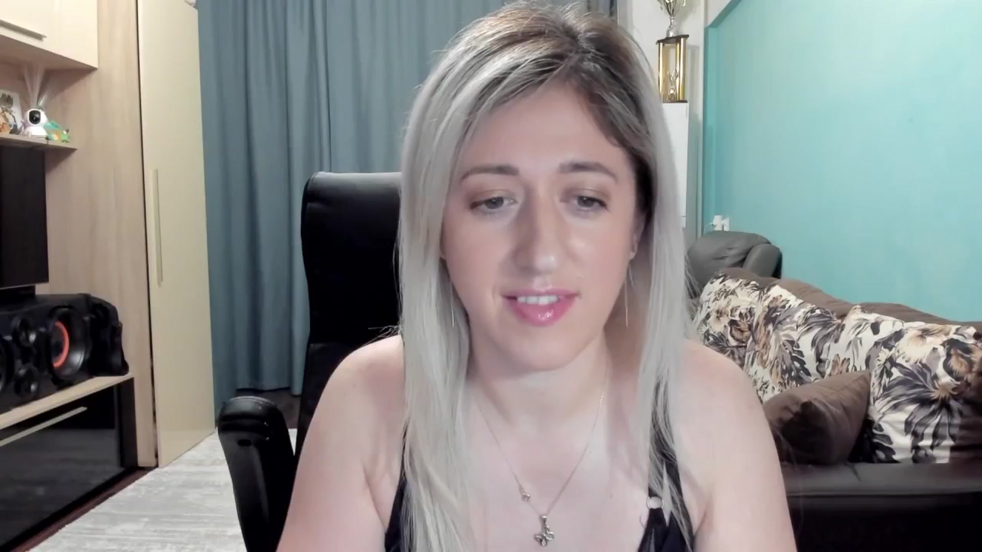 Gallery image thumbnail from SweetDelia_'s myfreecams stream on, 02/17/2026, 22:56 image 14 of 20