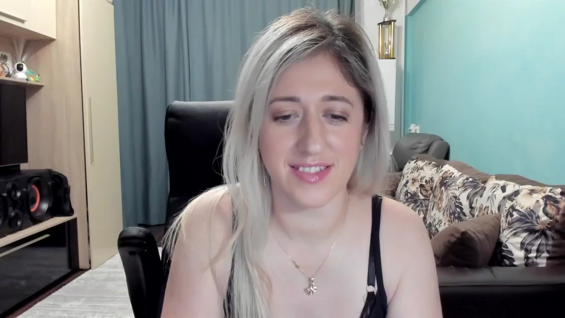 Gallery image thumbnail from SweetDelia_'s myfreecams stream on, 02/17/2026, 22:56 image 2 of 20