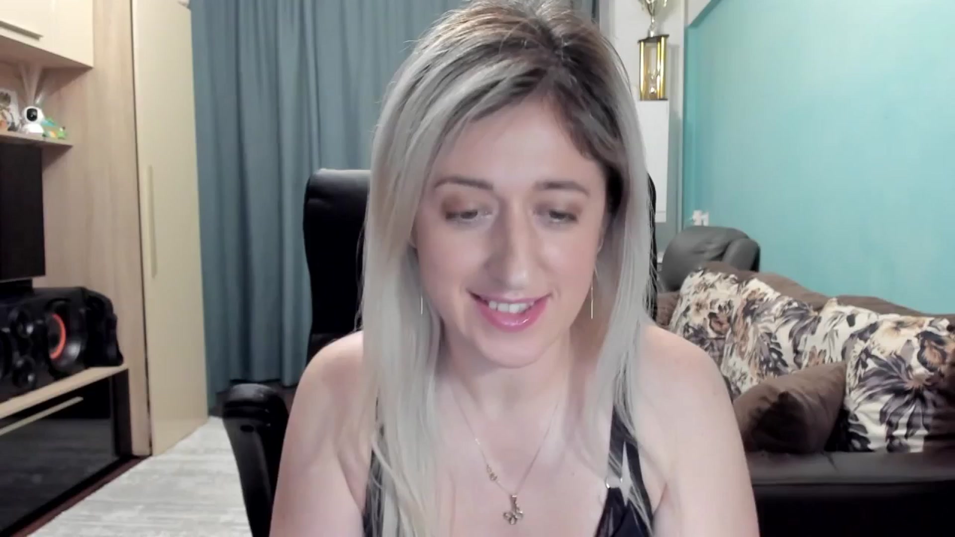 Gallery image thumbnail from SweetDelia_'s myfreecams stream on, 02/17/2026, 22:56 image 12 of 20