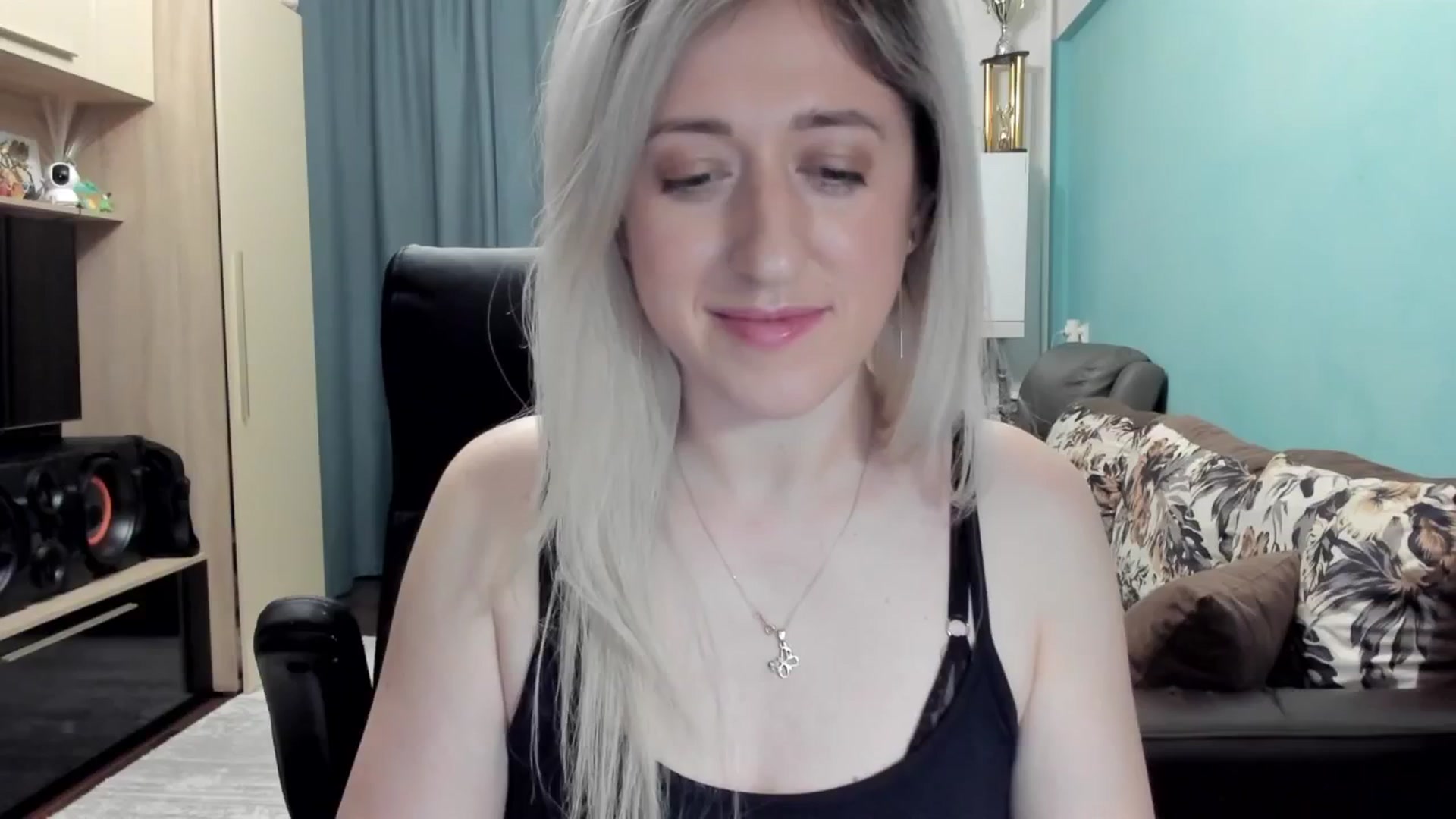 Gallery image thumbnail from SweetDelia_'s myfreecams stream on, 02/18/2026, 01:17 image 18 of 20
