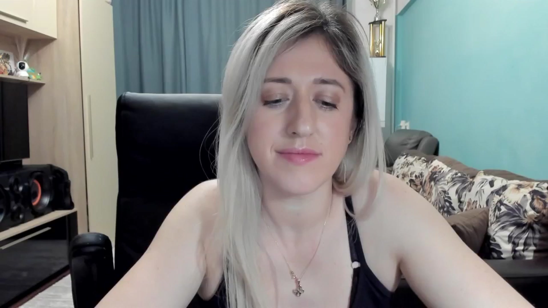 Gallery image thumbnail from SweetDelia_'s myfreecams stream on, 02/18/2026, 01:17 image 3 of 20