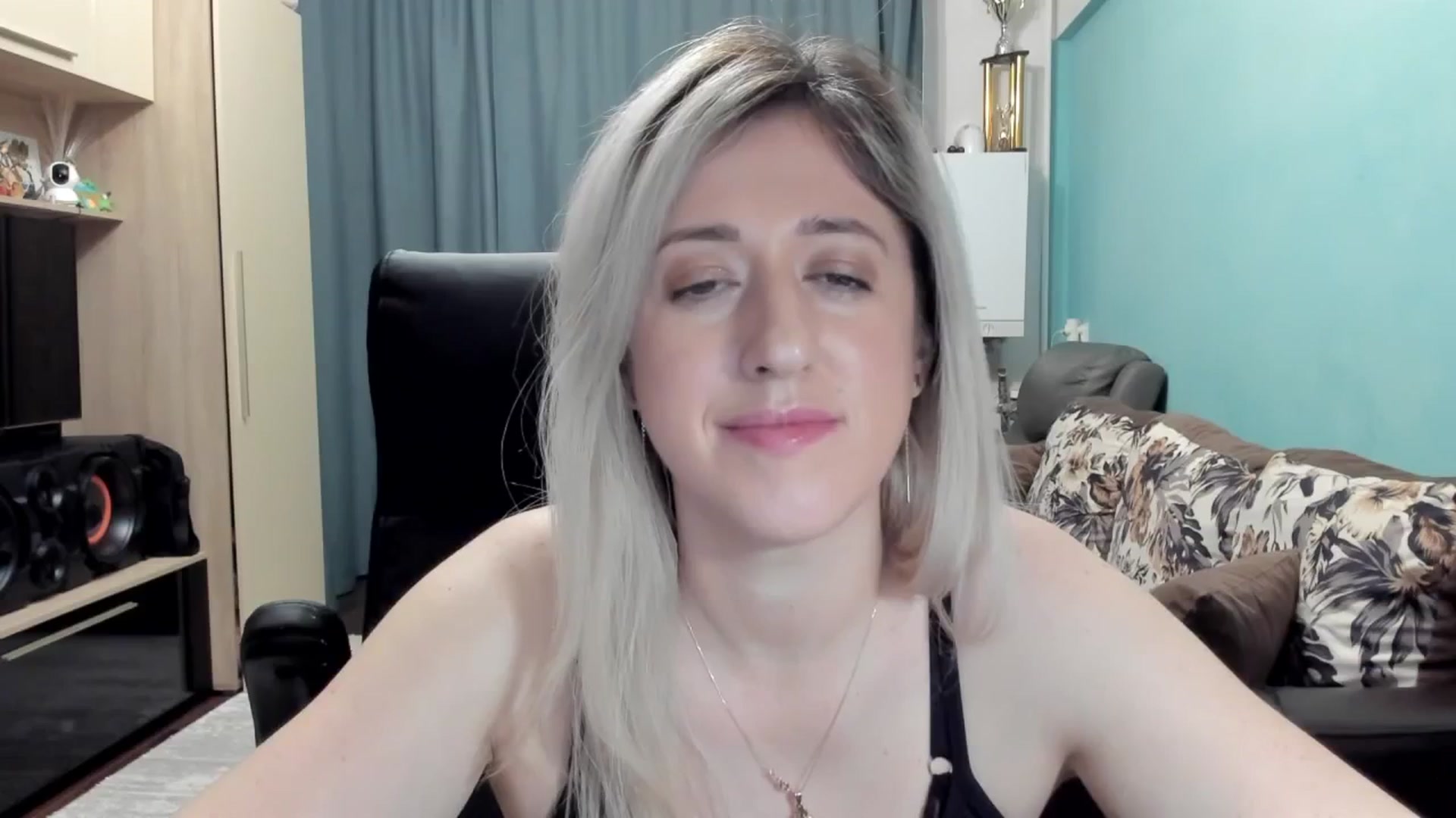 Gallery image thumbnail from SweetDelia_'s myfreecams stream on, 02/18/2026, 01:17 image 14 of 20
