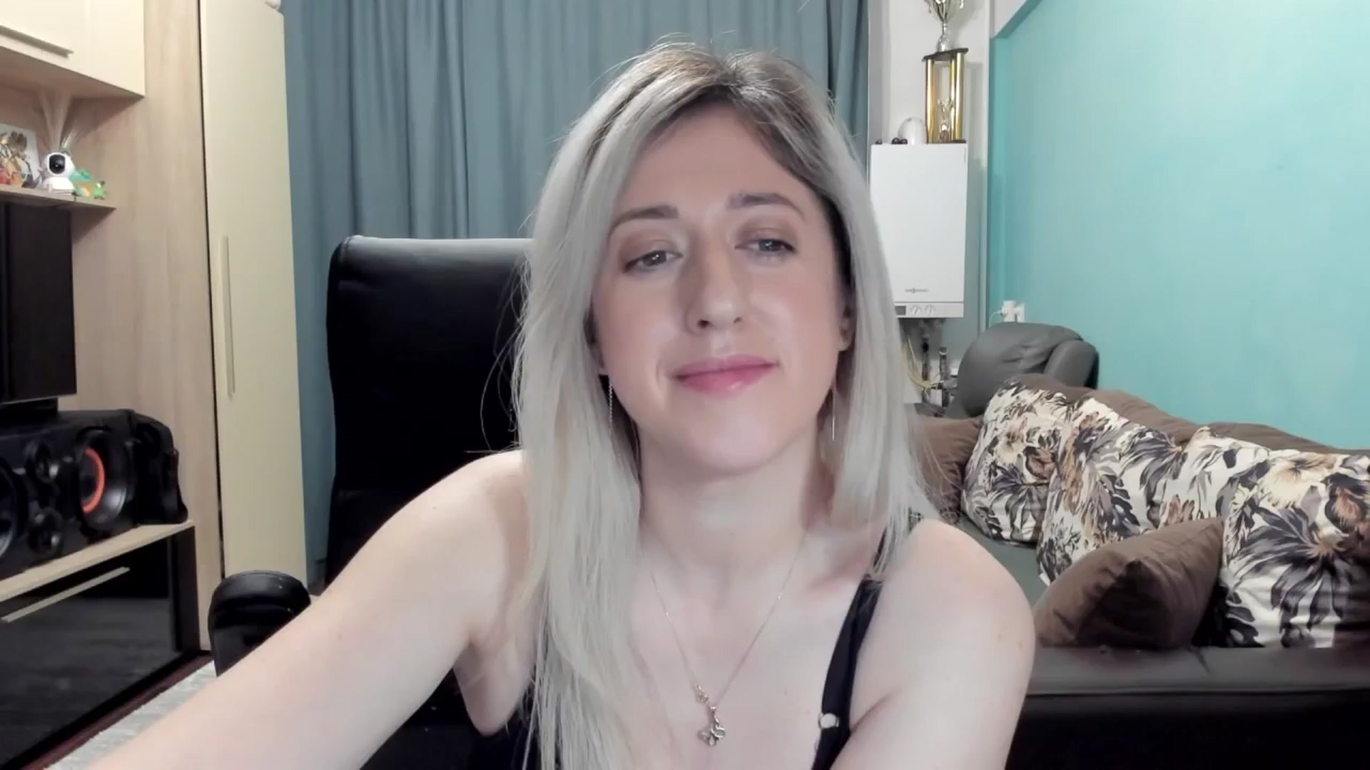 Gallery image thumbnail from SweetDelia_'s myfreecams stream on, 02/18/2026, 01:17 image 9 of 20