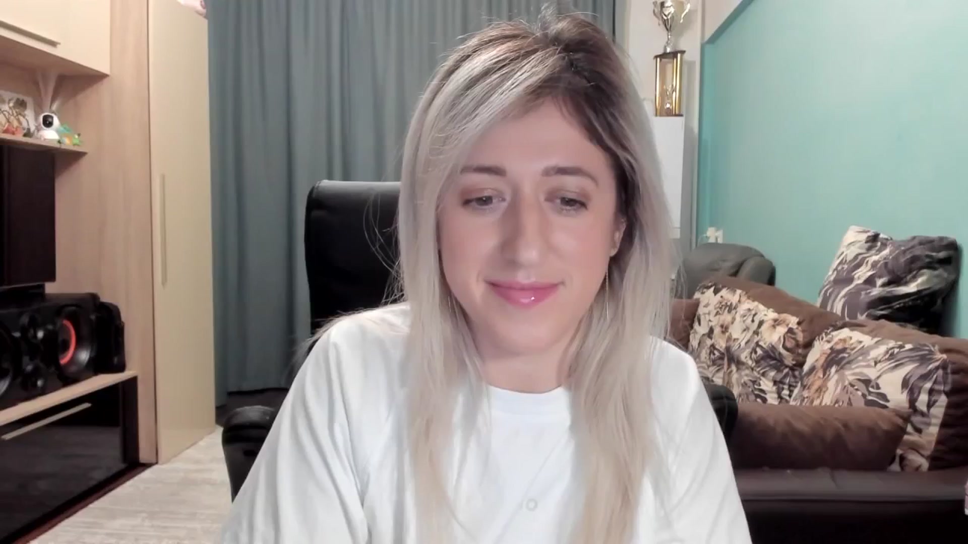 Gallery image thumbnail from SweetDelia_'s myfreecams stream on, 02/18/2026, 23:23 image 2 of 20