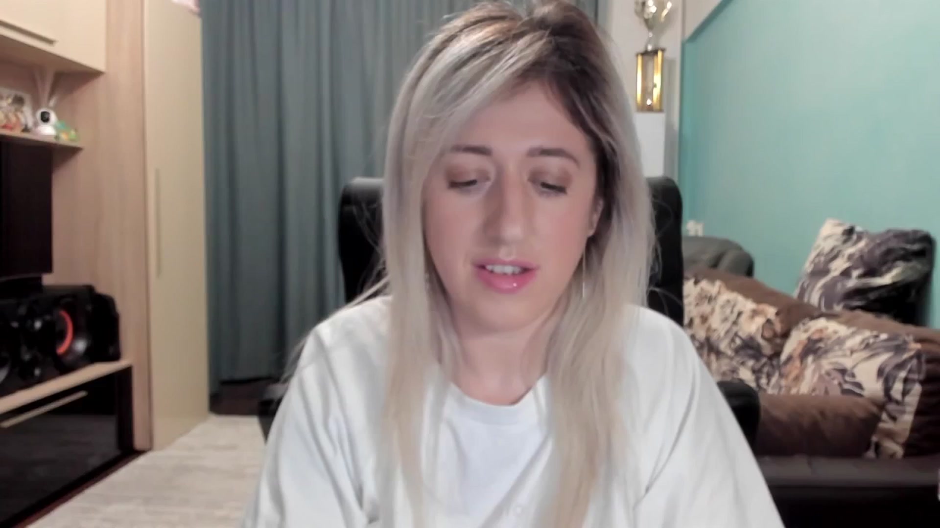 Gallery image thumbnail from SweetDelia_'s myfreecams stream on, 02/18/2026, 23:23 image 8 of 20