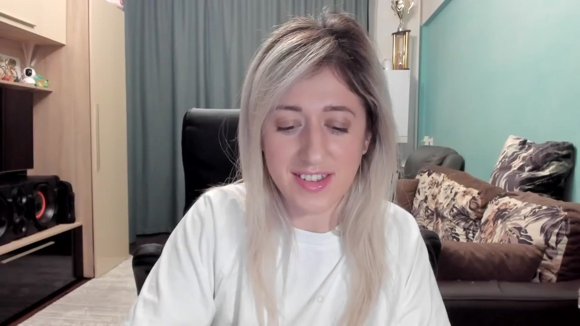 Gallery image thumbnail from SweetDelia_'s myfreecams stream on, 02/18/2026, 23:23 image 4 of 20