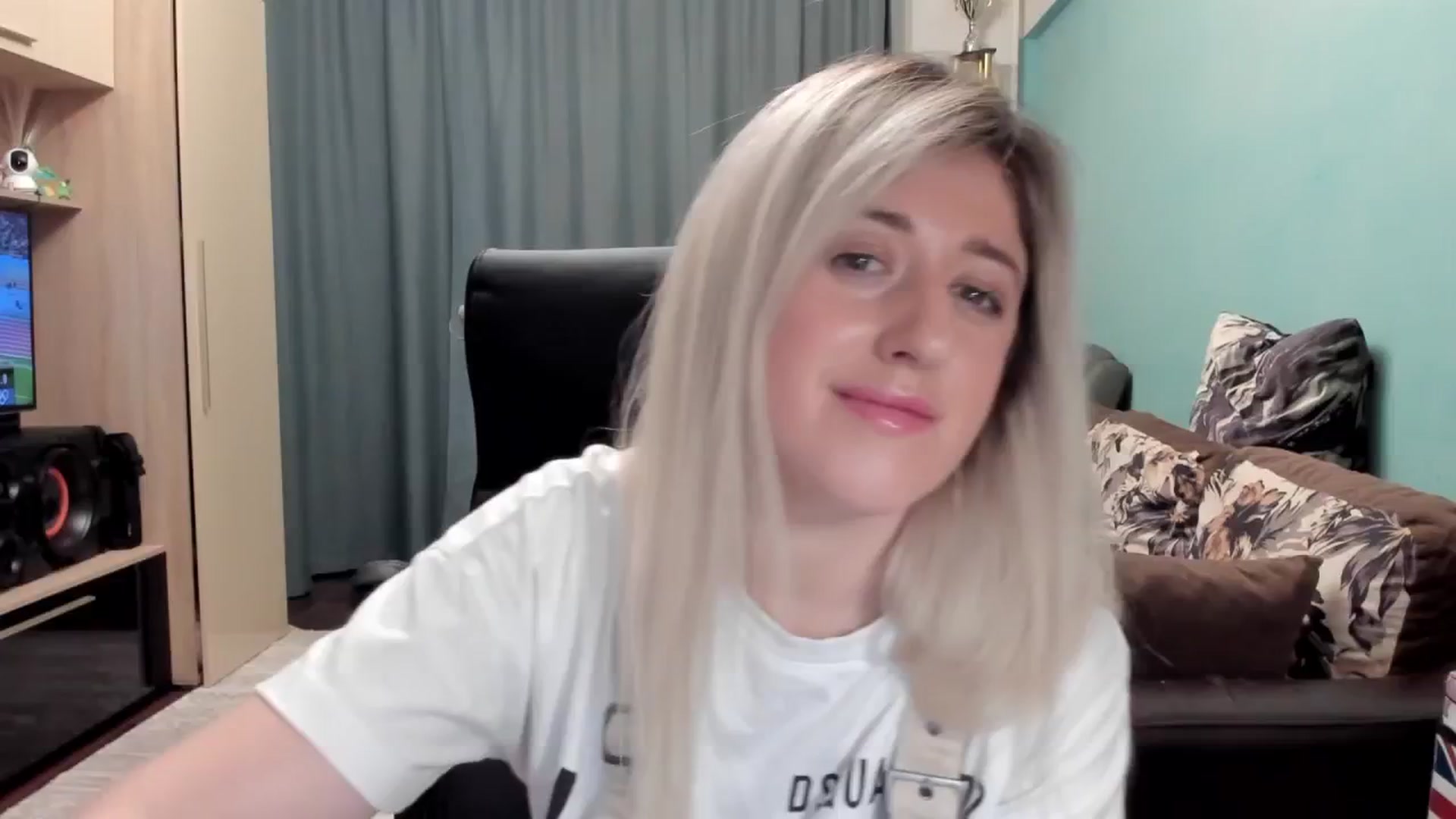 Gallery image thumbnail from SweetDelia_'s myfreecams stream on, 02/20/2026, 02:04 image 8 of 20