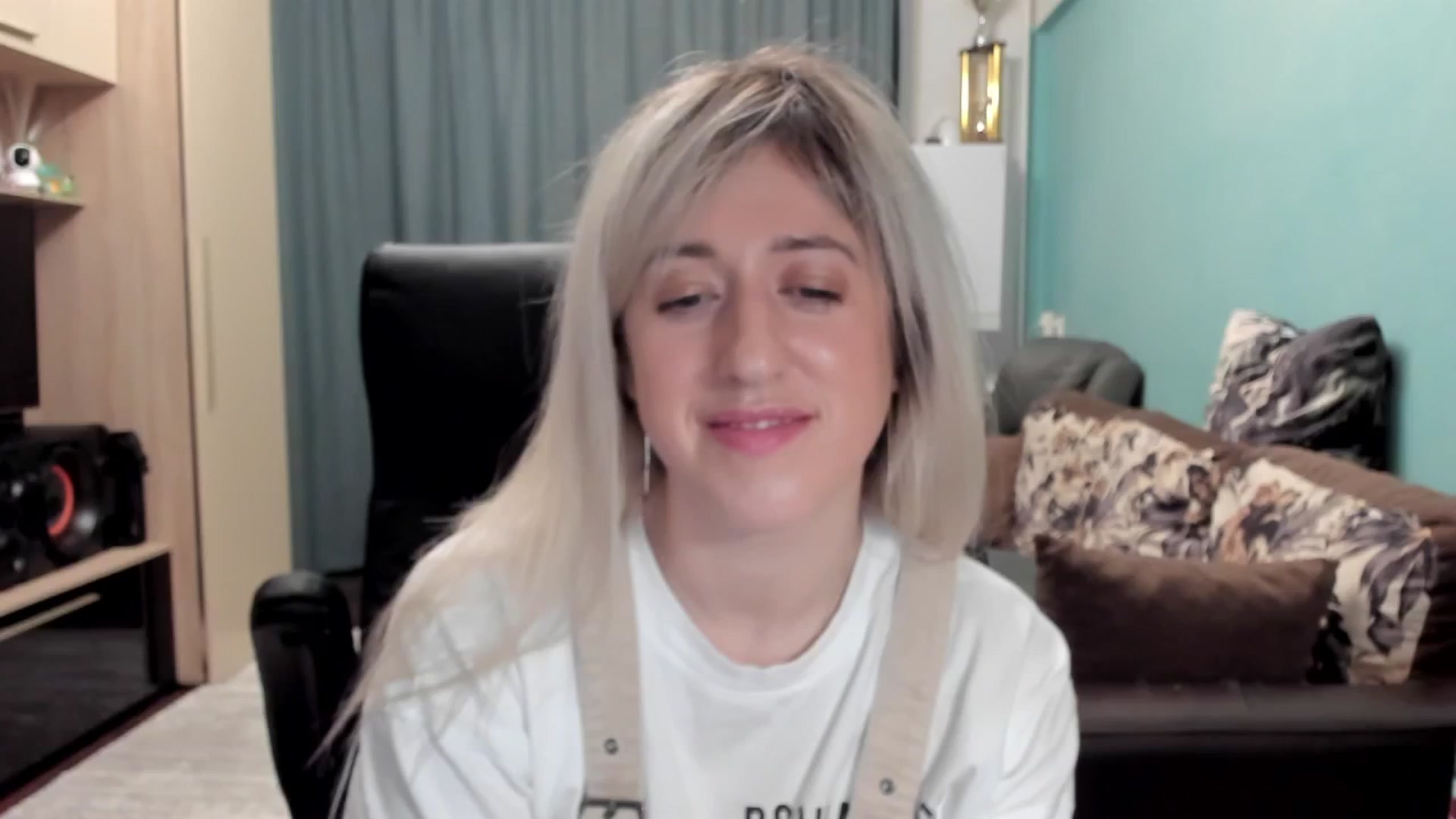 Gallery image thumbnail from SweetDelia_'s myfreecams stream on, 02/20/2026, 02:04 image 1 of 20