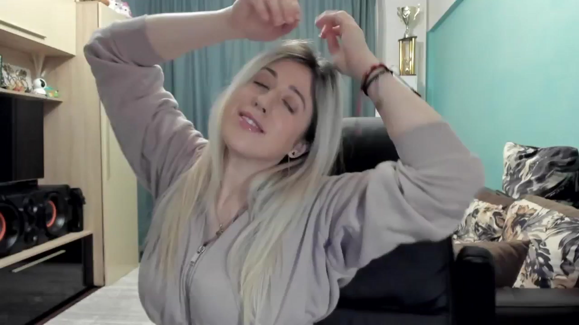 Gallery image thumbnail from SweetDelia_'s myfreecams stream on, 02/20/2026, 23:45 image 4 of 20
