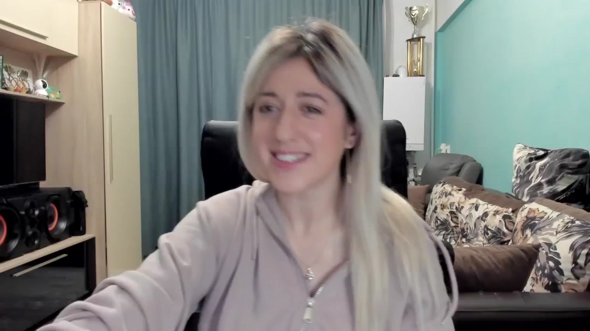 Gallery image thumbnail from SweetDelia_'s myfreecams stream on, 02/20/2026, 23:45 image 7 of 20