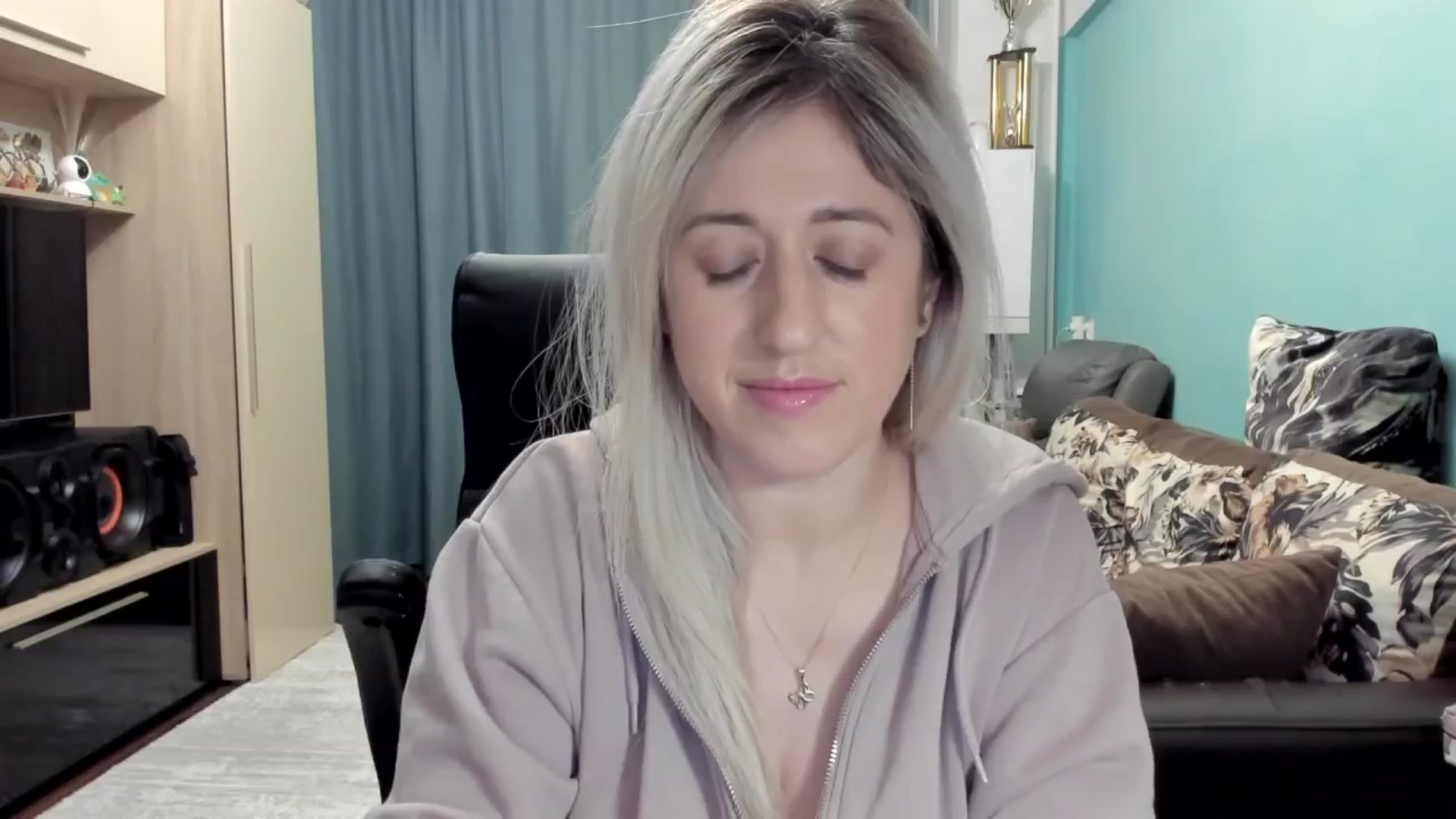 Gallery image thumbnail from SweetDelia_'s myfreecams stream on, 02/21/2026, 02:12 image 13 of 20