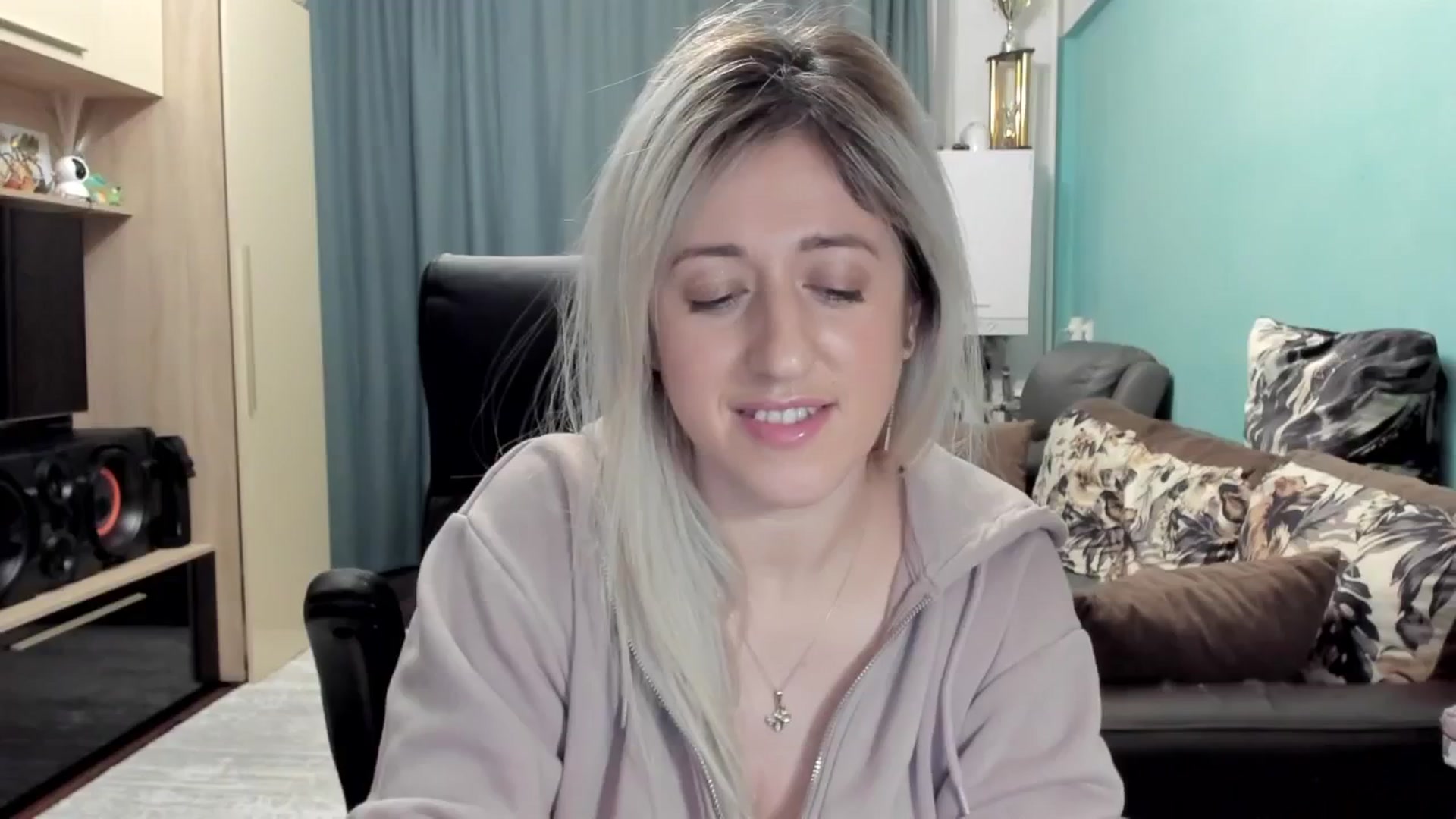Gallery image thumbnail from SweetDelia_'s myfreecams stream on, 02/21/2026, 02:12 image 17 of 20