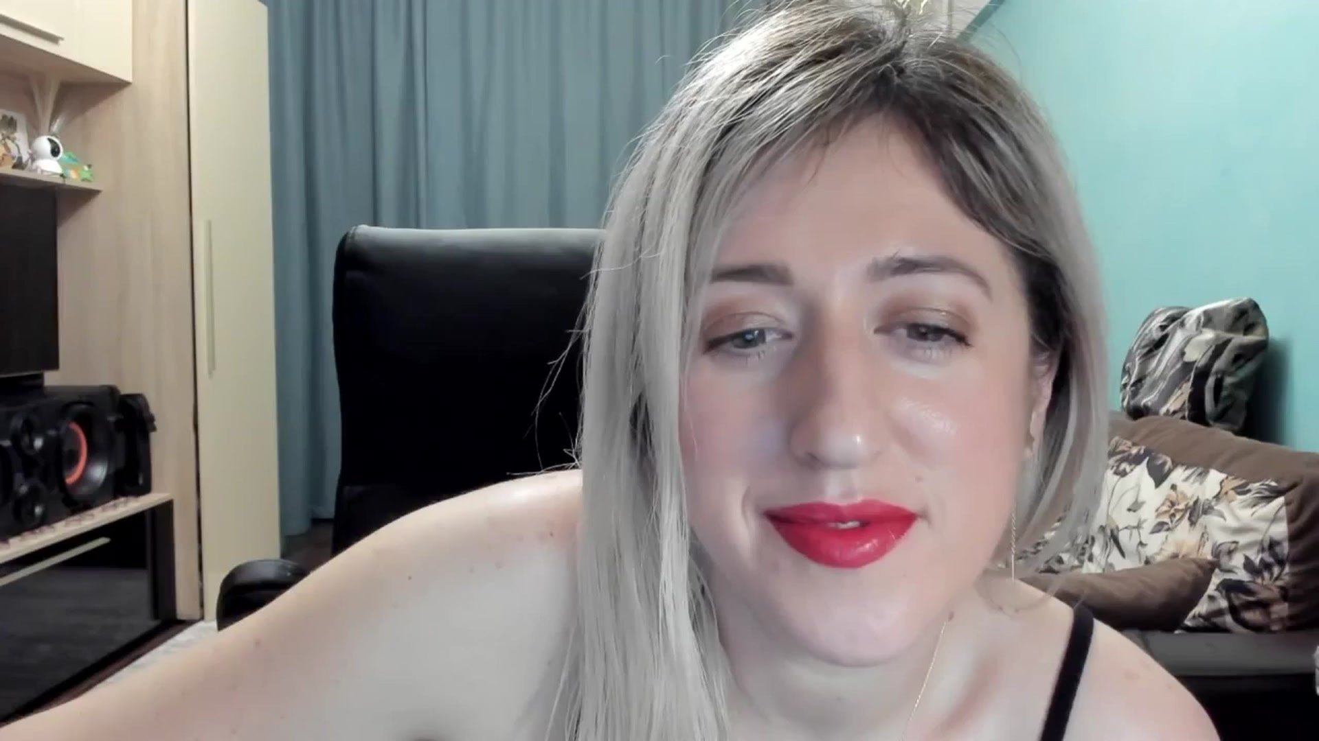 Gallery image thumbnail from SweetDelia_'s myfreecams stream on, 02/22/2026, 23:33 image 11 of 20