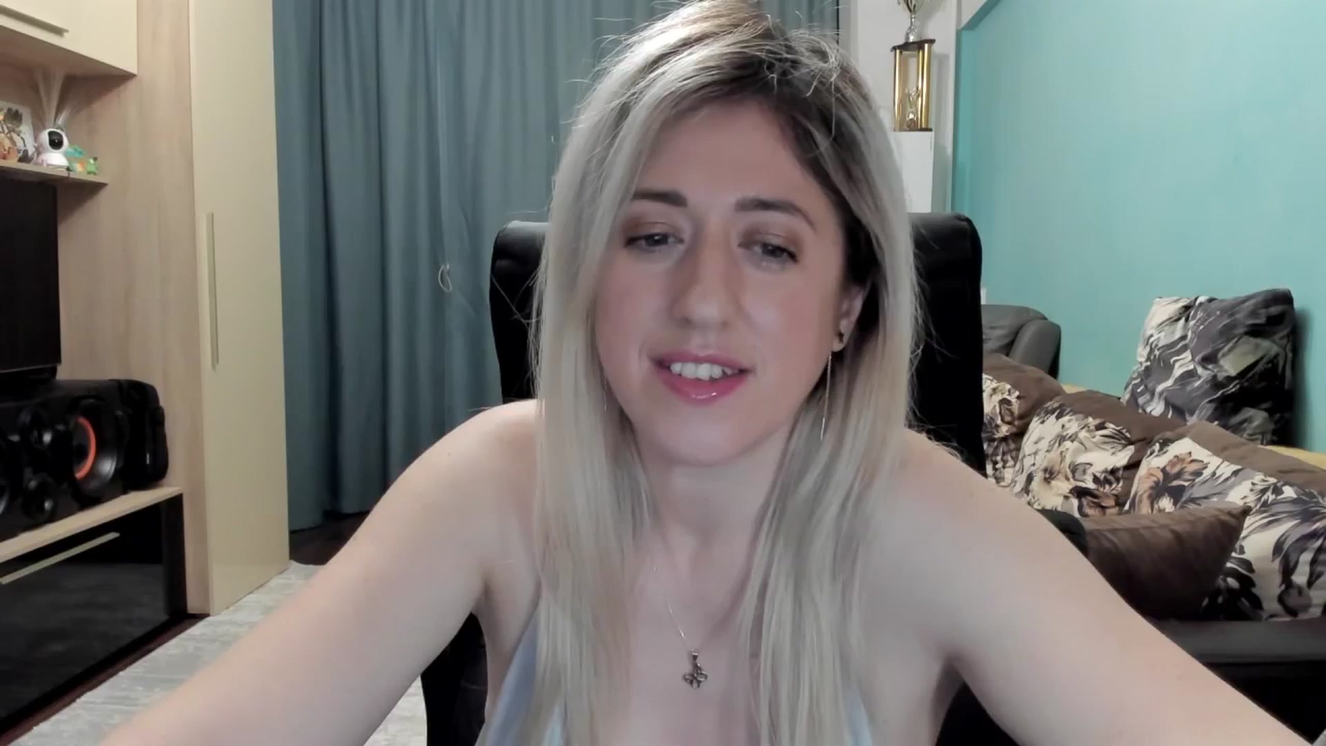 Gallery image thumbnail from SweetDelia_'s myfreecams stream on, 02/26/2026, 02:17 image 19 of 20