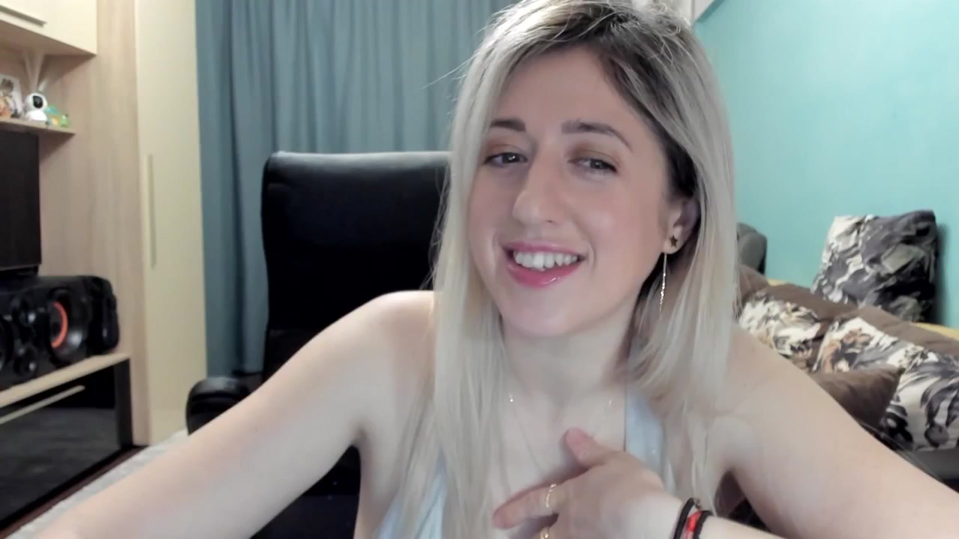 Gallery image thumbnail from SweetDelia_'s myfreecams stream on, 02/26/2026, 02:17 image 5 of 20