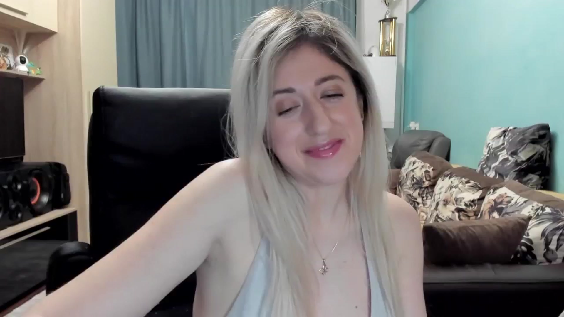 Gallery image thumbnail from SweetDelia_'s myfreecams stream on, 02/26/2026, 02:17 image 17 of 20
