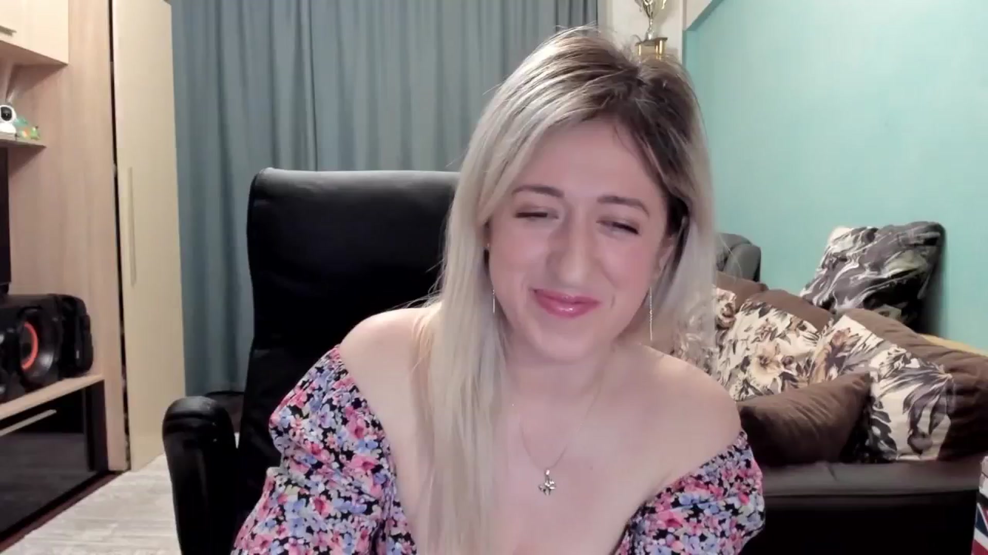 Gallery image thumbnail from SweetDelia_'s myfreecams stream on, 02/26/2026, 23:28 image 7 of 20